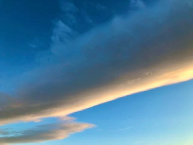 I move with the trees, in the breeze
I know that time is elastic
And I know when I go
All my particles disband and disperse
And I'll be back in the pulse
And I know none of this, will matter in the long run
But I know a sound, is still a sound around