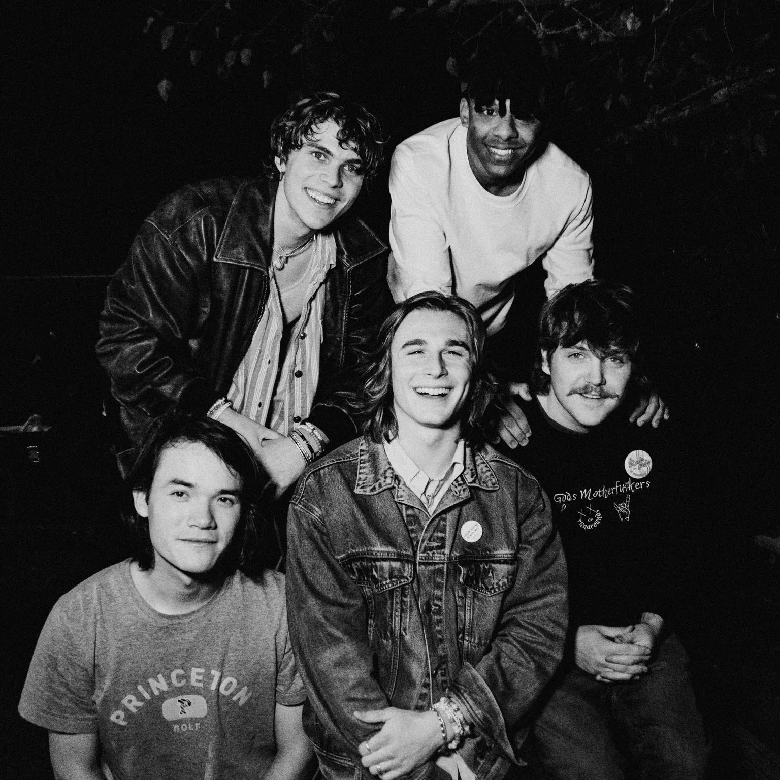 The Runarounds Refuse to Slow Down in “Chasing The Good Times”