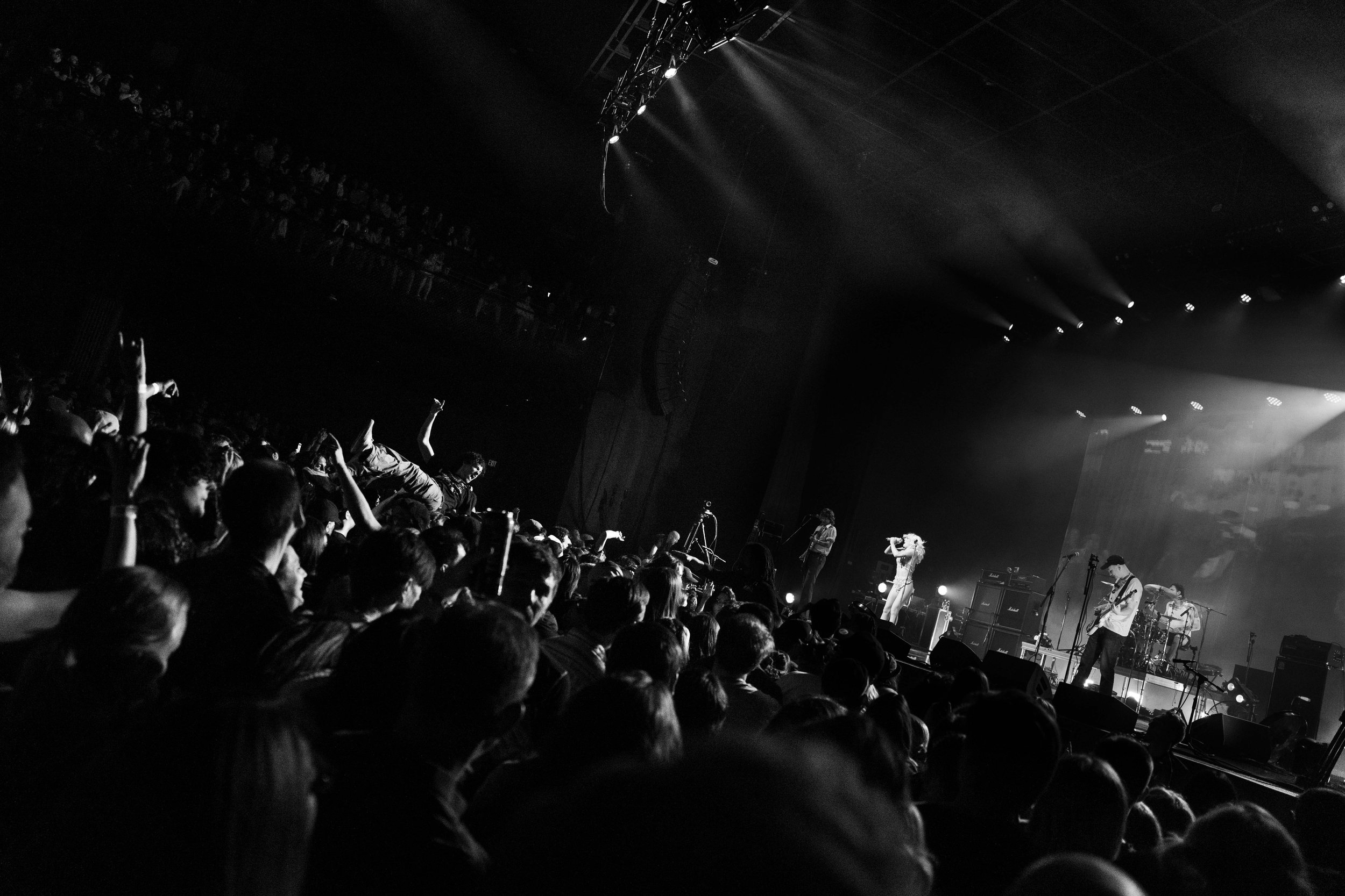 amyl and the sniffers-regan jones2.jpg