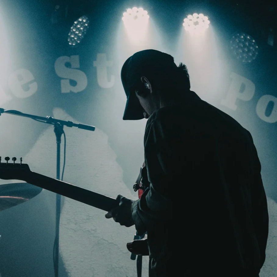 Sam MacPherson Lights Up The Stone Pony for 4th Annual Hometown Show