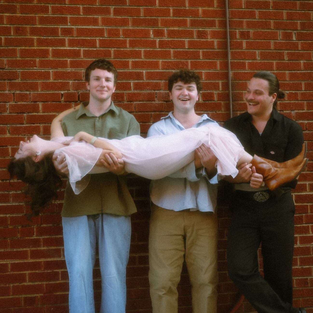 Shallow Alcove’s Long-Awaited Return to Los Angeles Lands at The Roxy