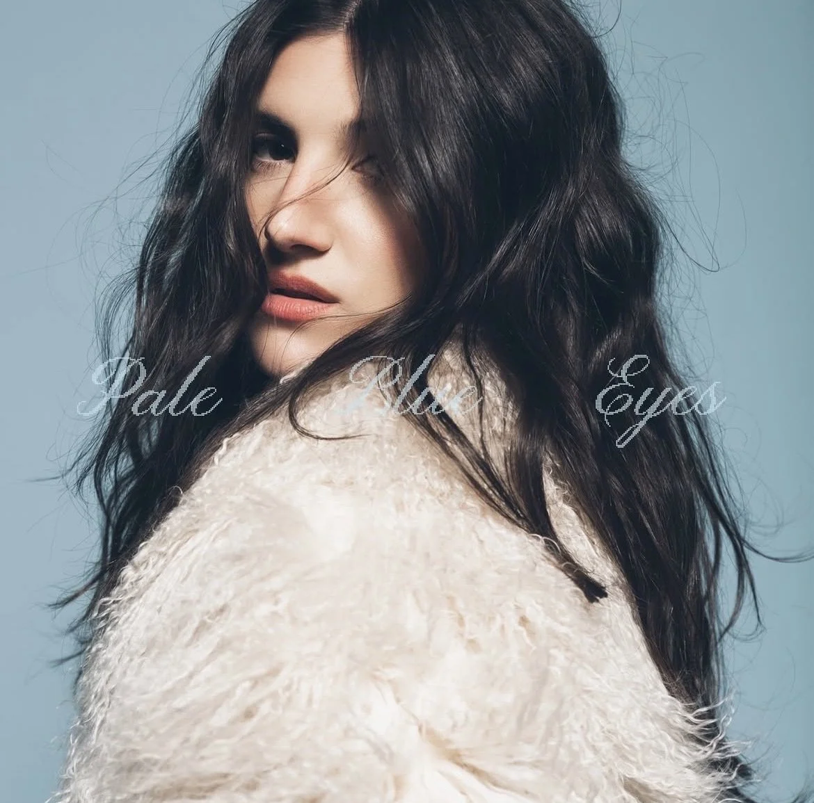 Sydney Ross Mitchell Makes Heartbreak Heavenly in New Single “Pale Blue Eyes”