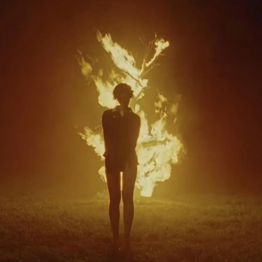 Self-awareness Proves Destructive on Gracie Abrams’ “Hit the Wall”