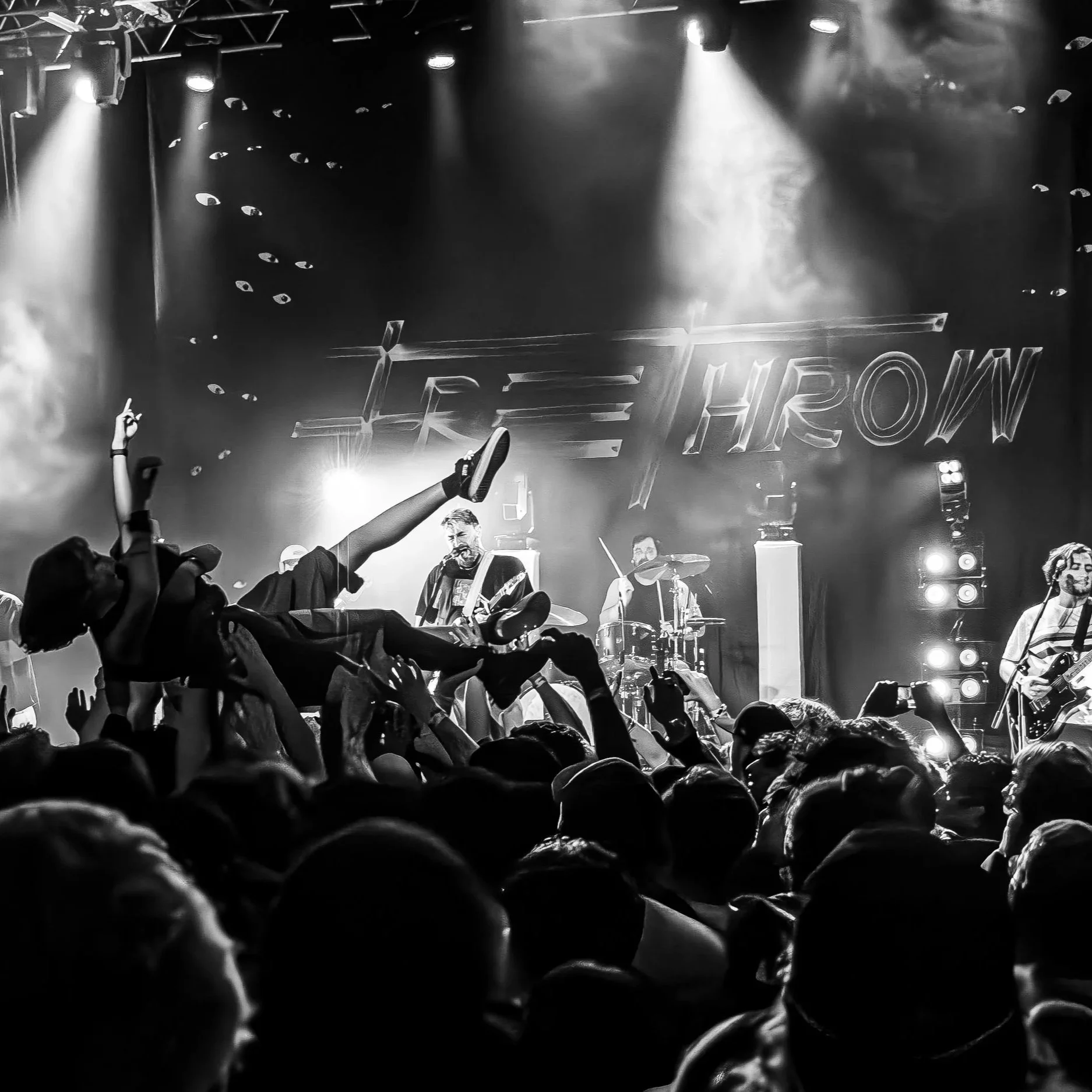 Free Throw Electrifies Chicago’s House of Blues 