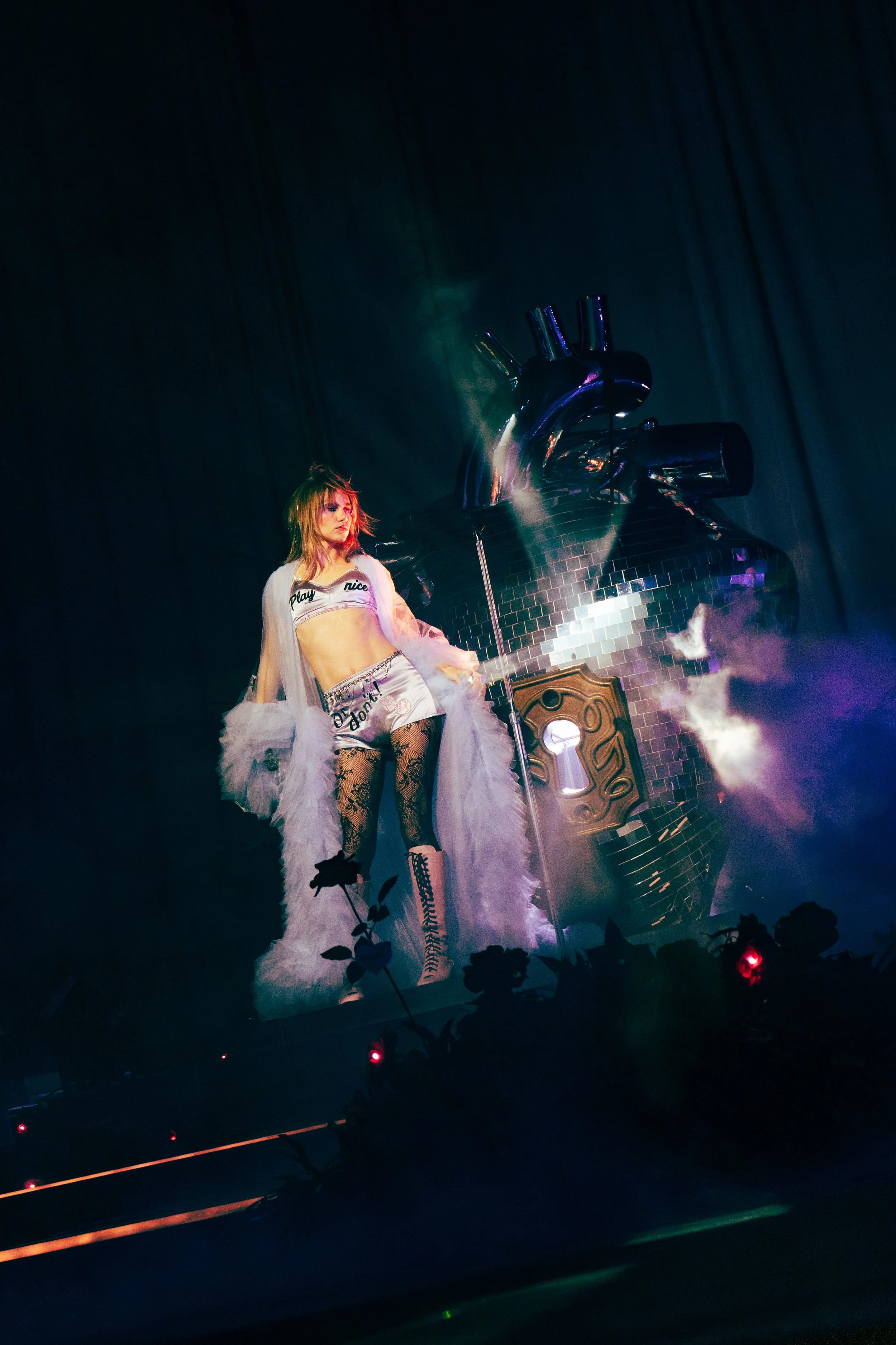 SUKI_WATERHOUSE_OLIVIA_GARBY-21.jpg