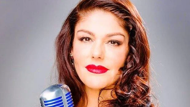 Nadia Douglas dazzled EPM members with her smooth Jazz Vocals.
