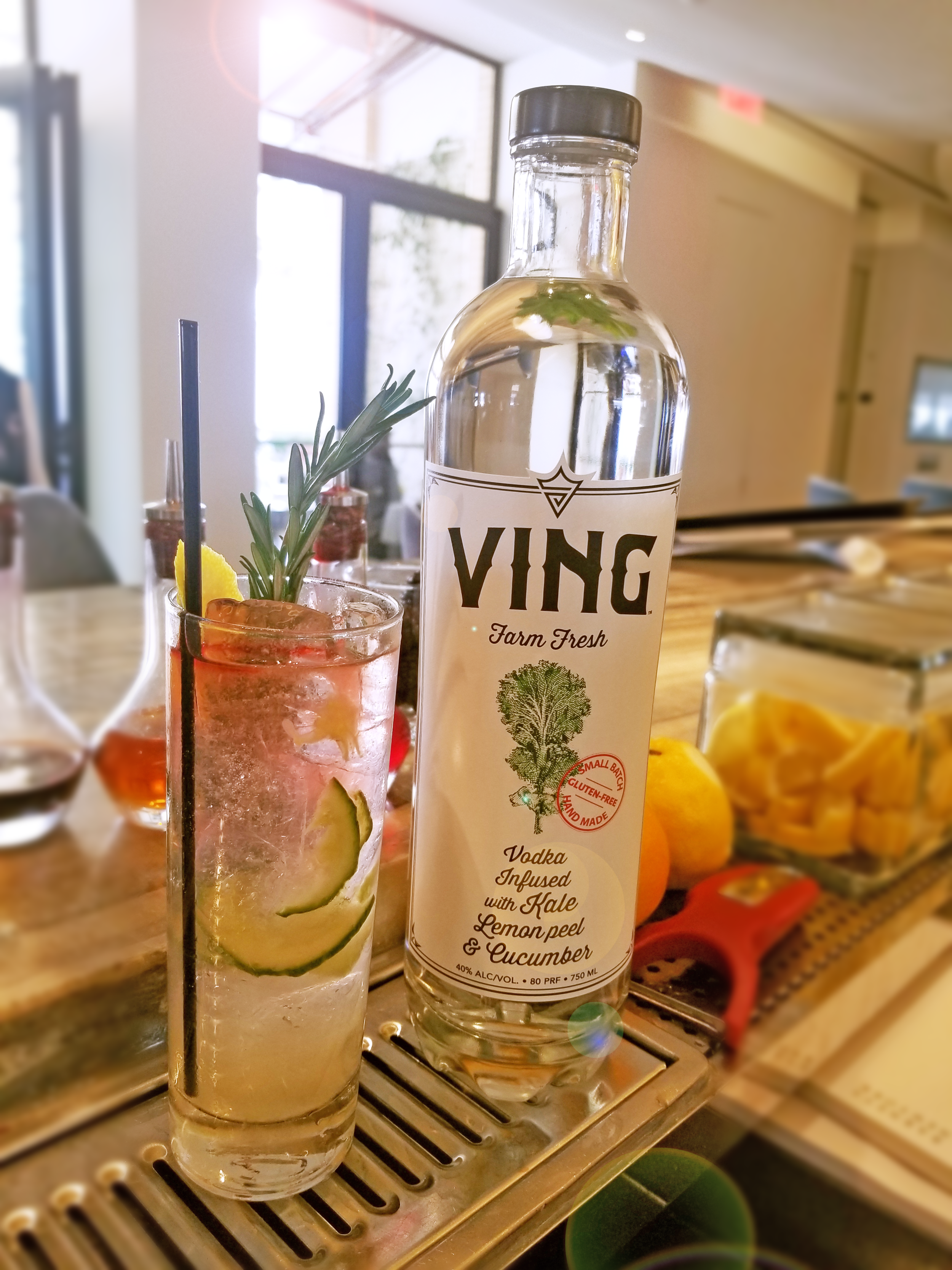FRED’S @ BARNEYS NEW YORK VING BREEZE VING Kale, Lemon Peel, Cucumber Vodka Fresh Lemon Juice Peach Puree Peychaud’s bitters