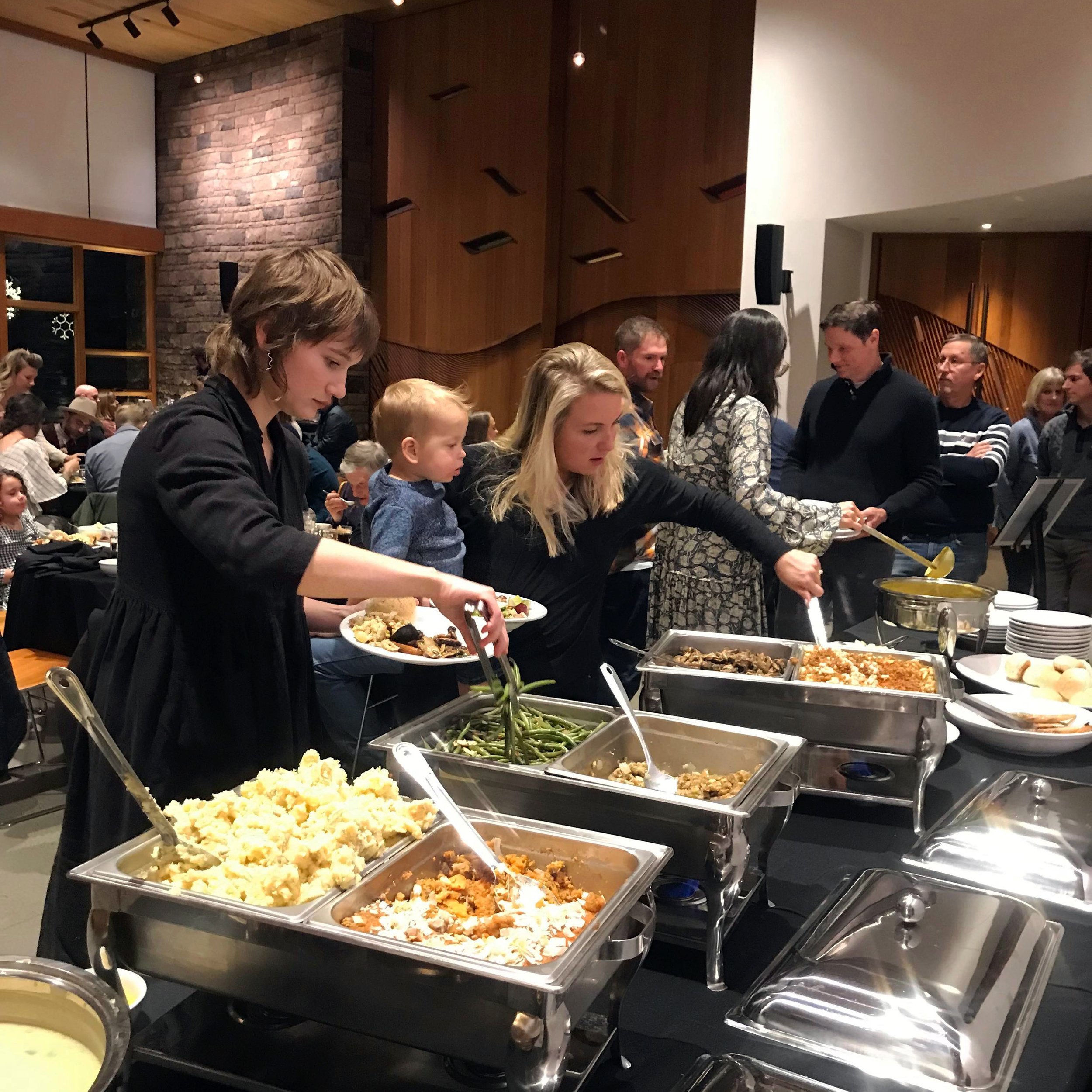 buffet-thanksgiving-2022-35.jpg