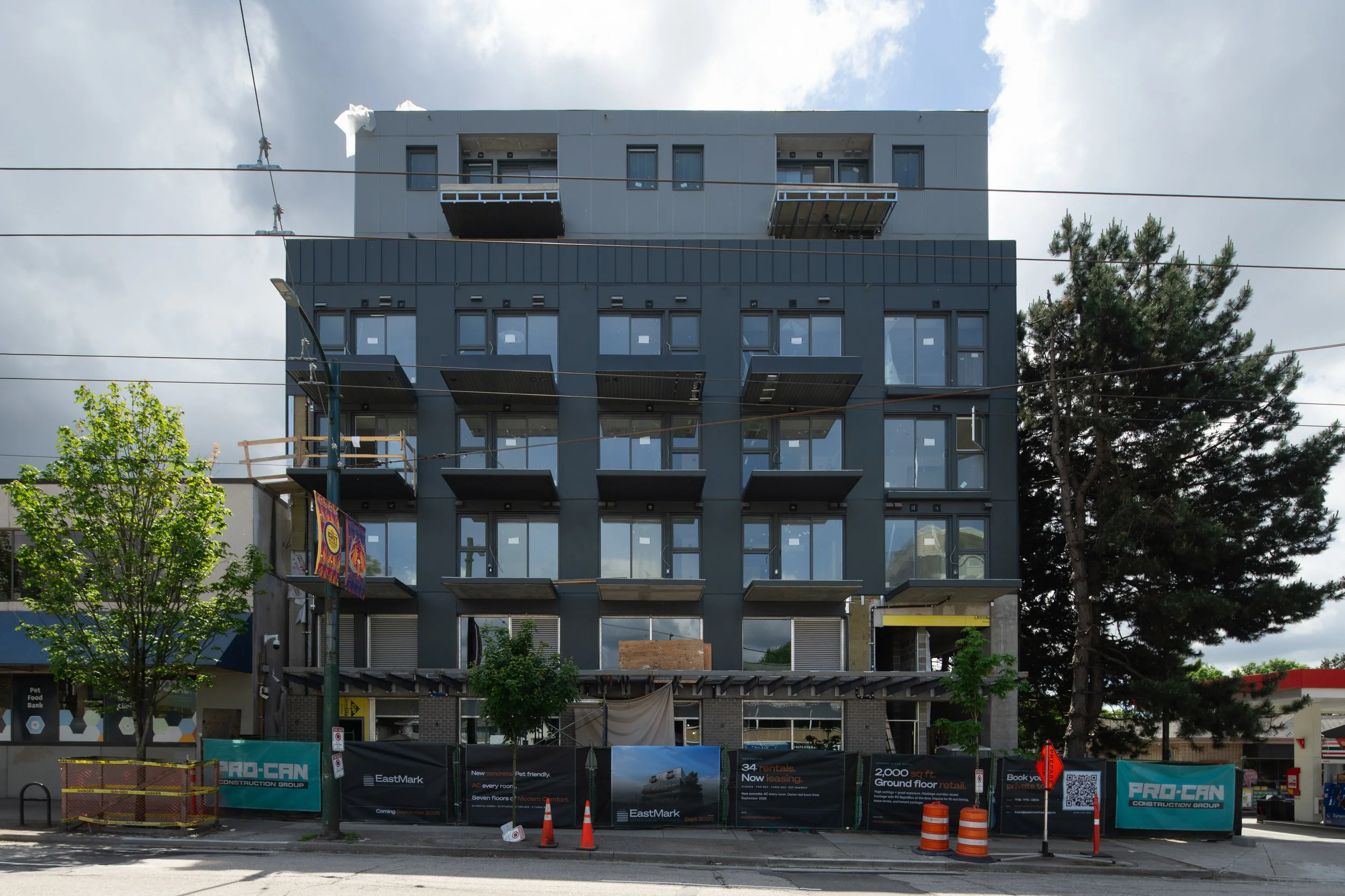 (33) 3532 E Hastings St.jpg