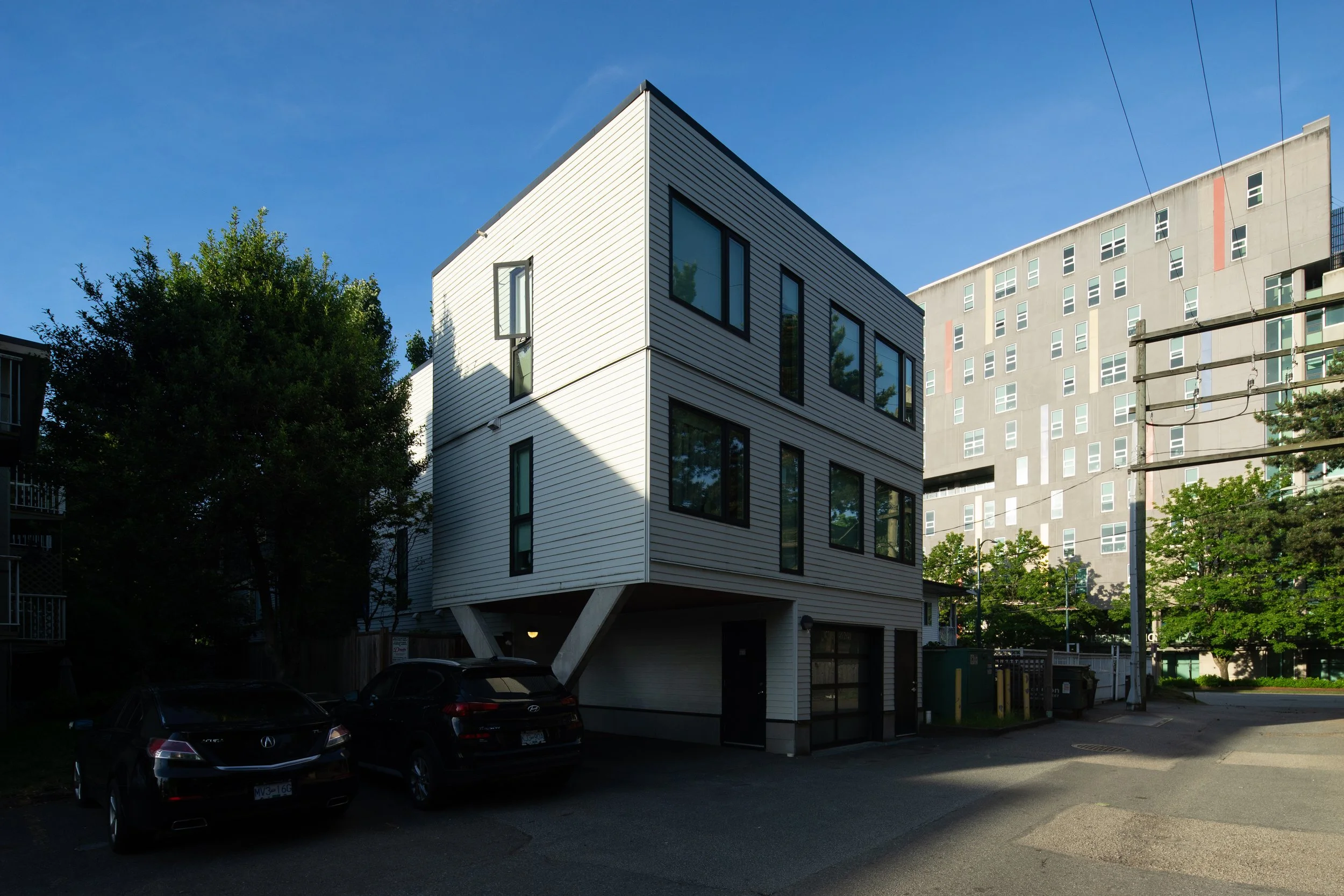 (21) 1014 W 11th Ave.jpg