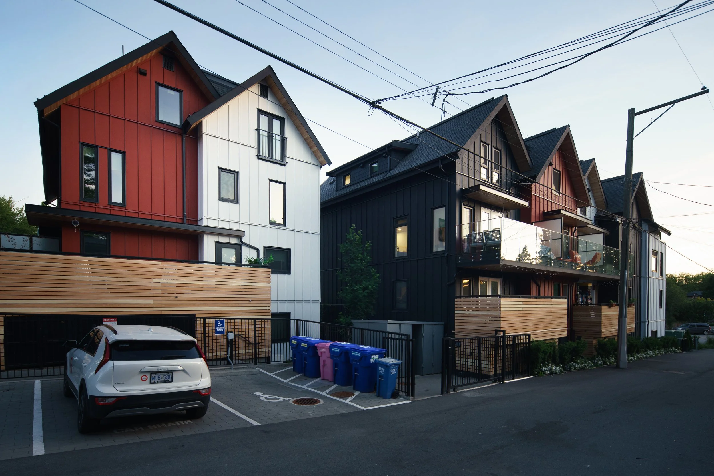 (29) 2715 W 12th Ave.jpg
