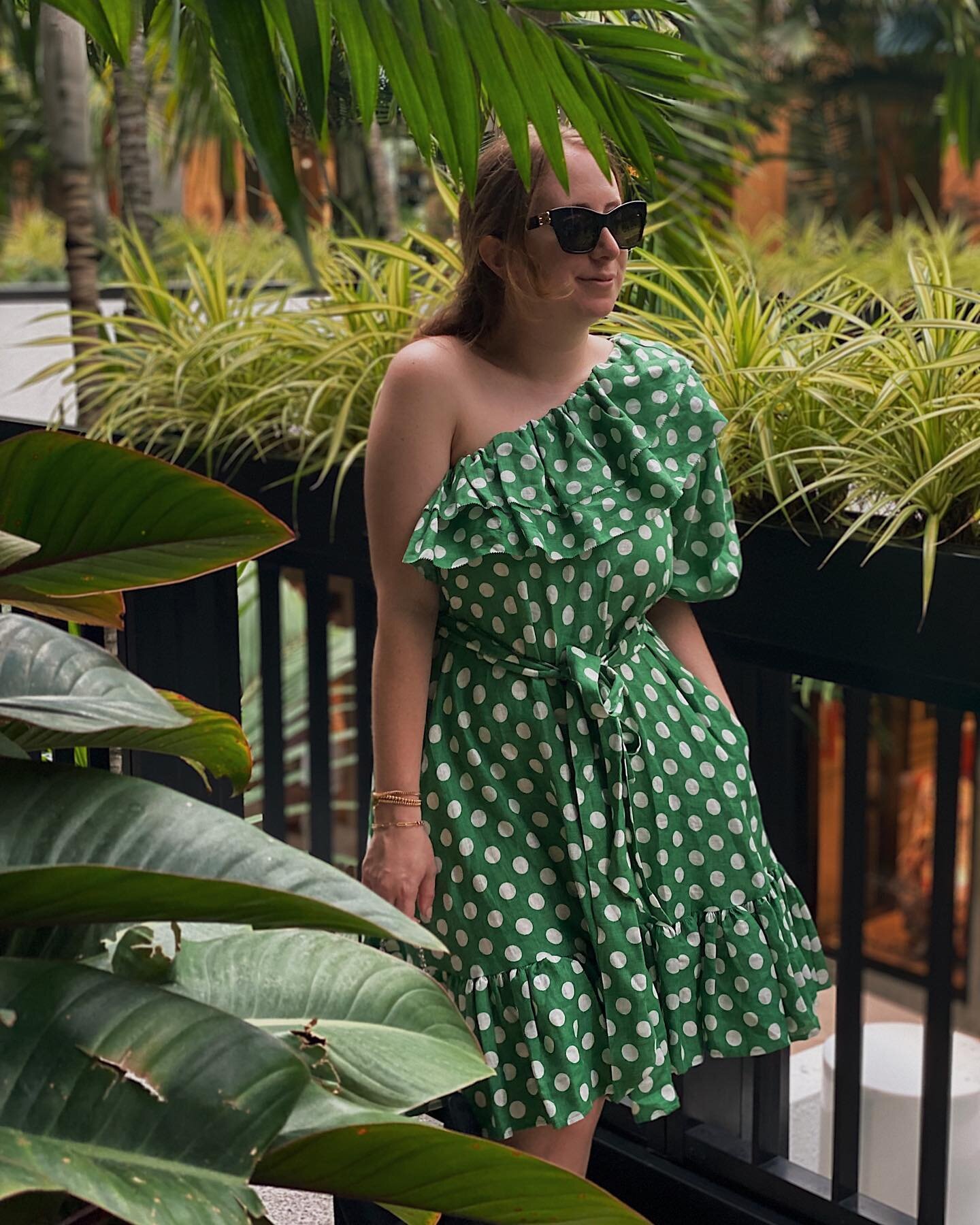 My favorite color lately if you haven&rsquo;t noticed 💚also @lisamariefernandez dresses were the only ones I could wear in the Miami heat and still be comfortable. 🥵