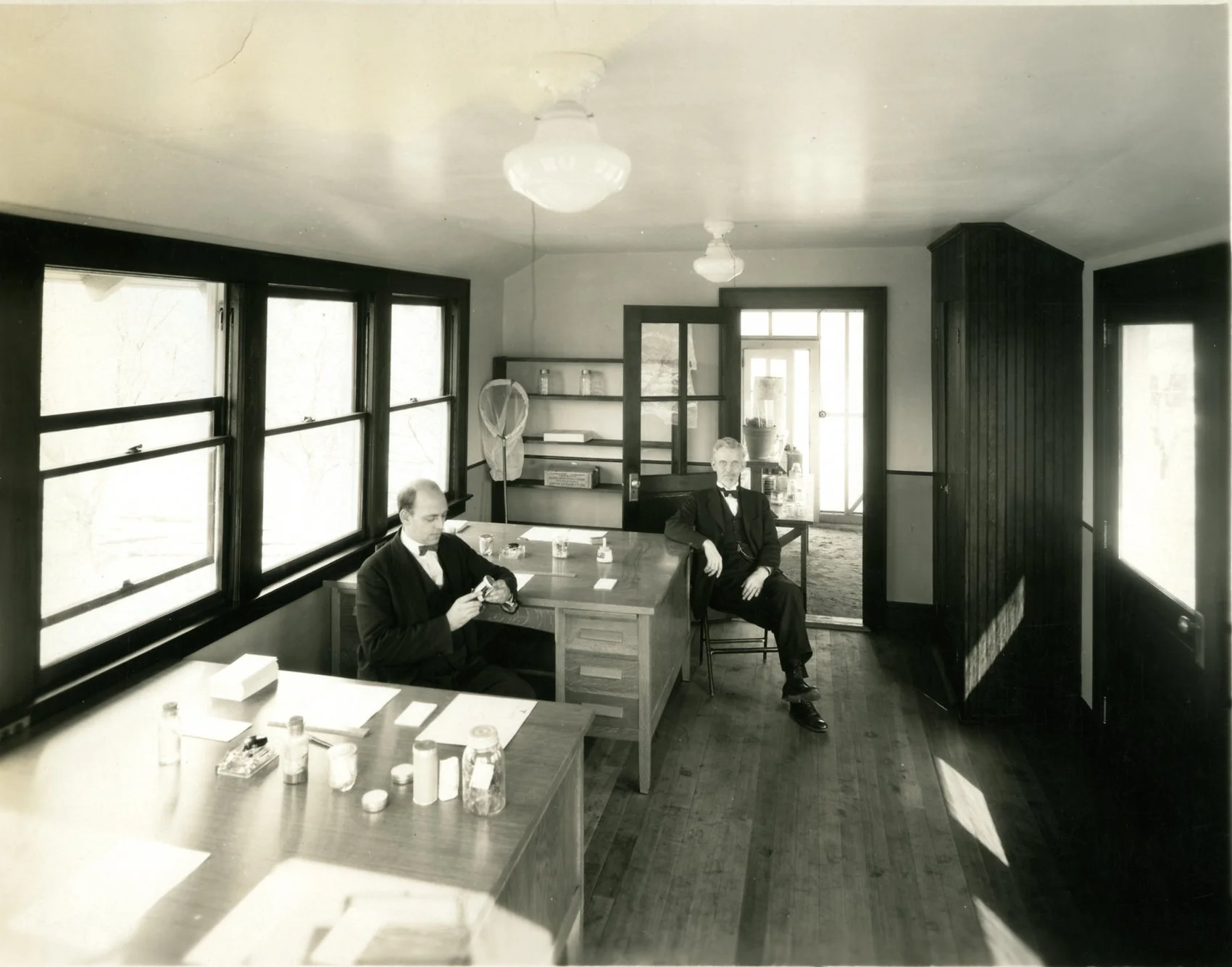 1920s or 30s at first lab in Stamford.JPG