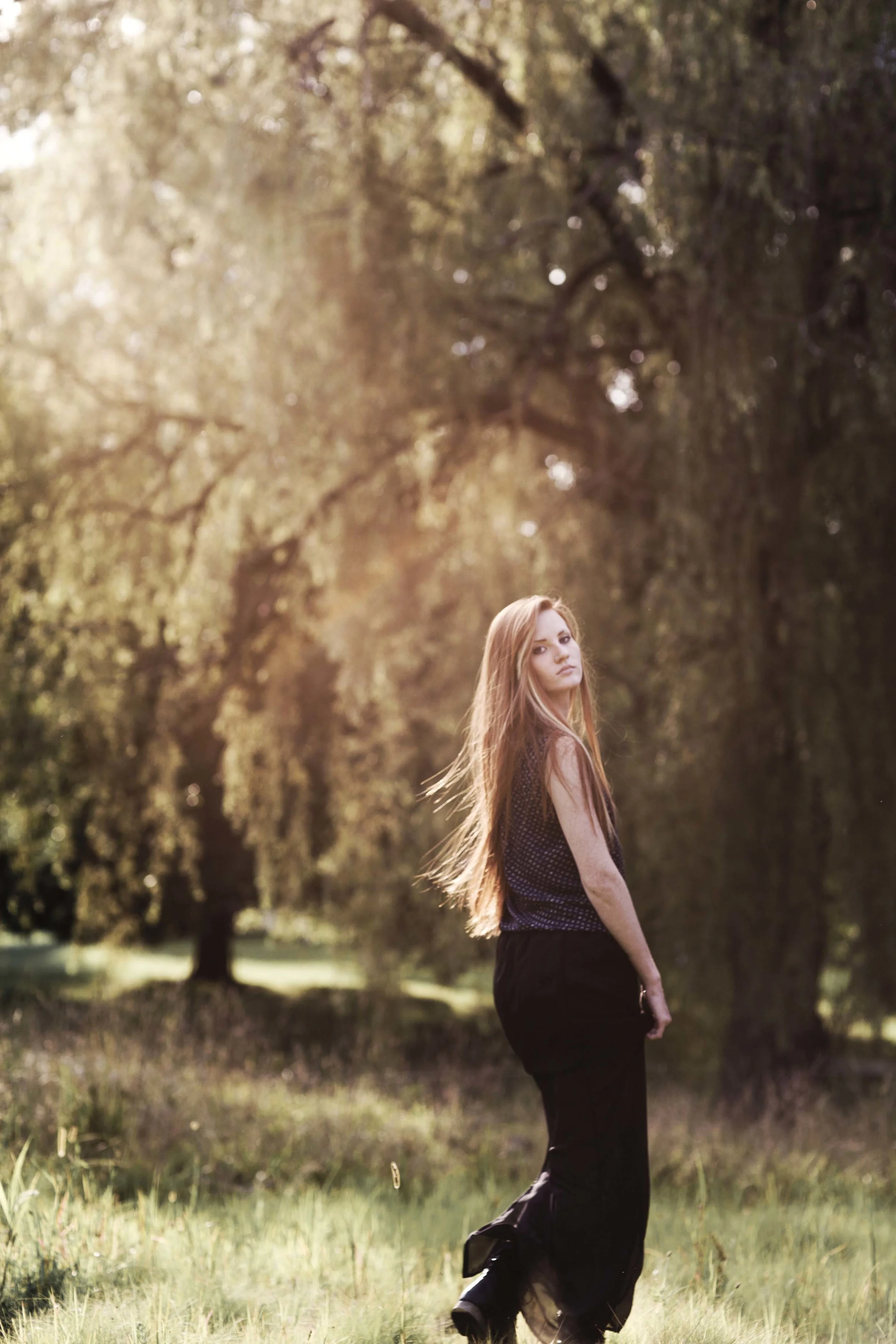 KellieFashionField_Selects_001_1.jpg