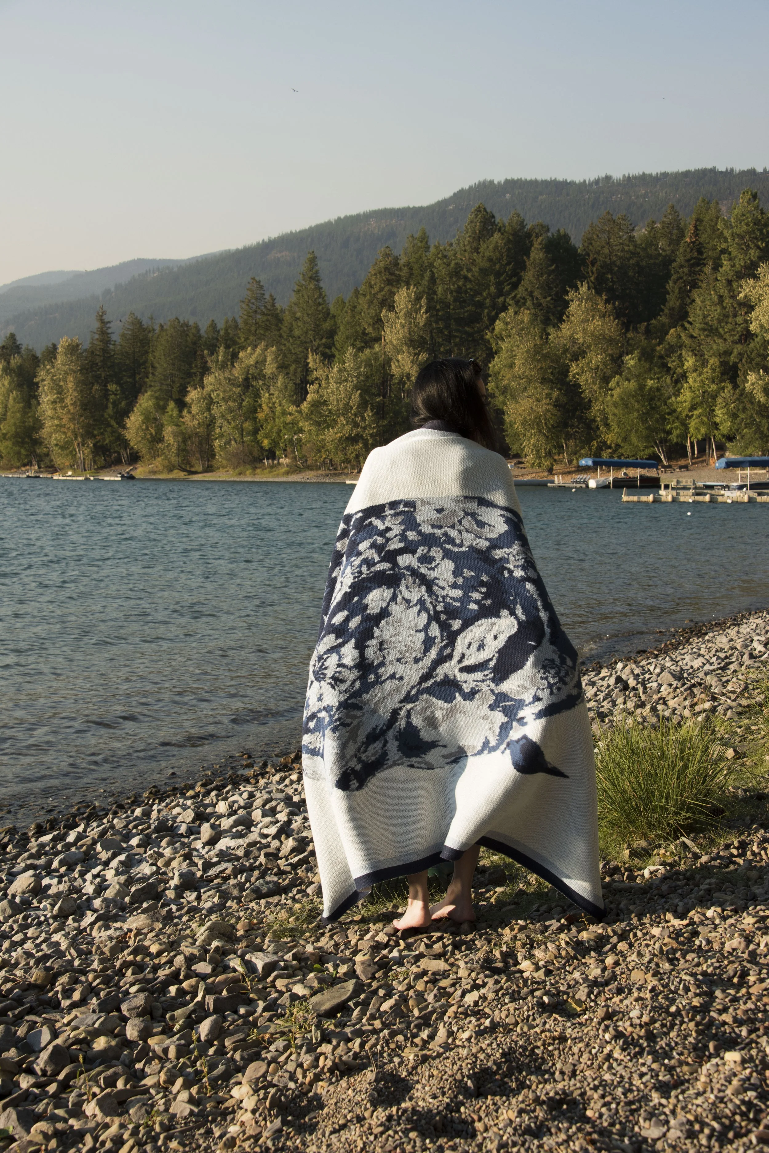 Peace Fauna Blanket_2025_11.jpg