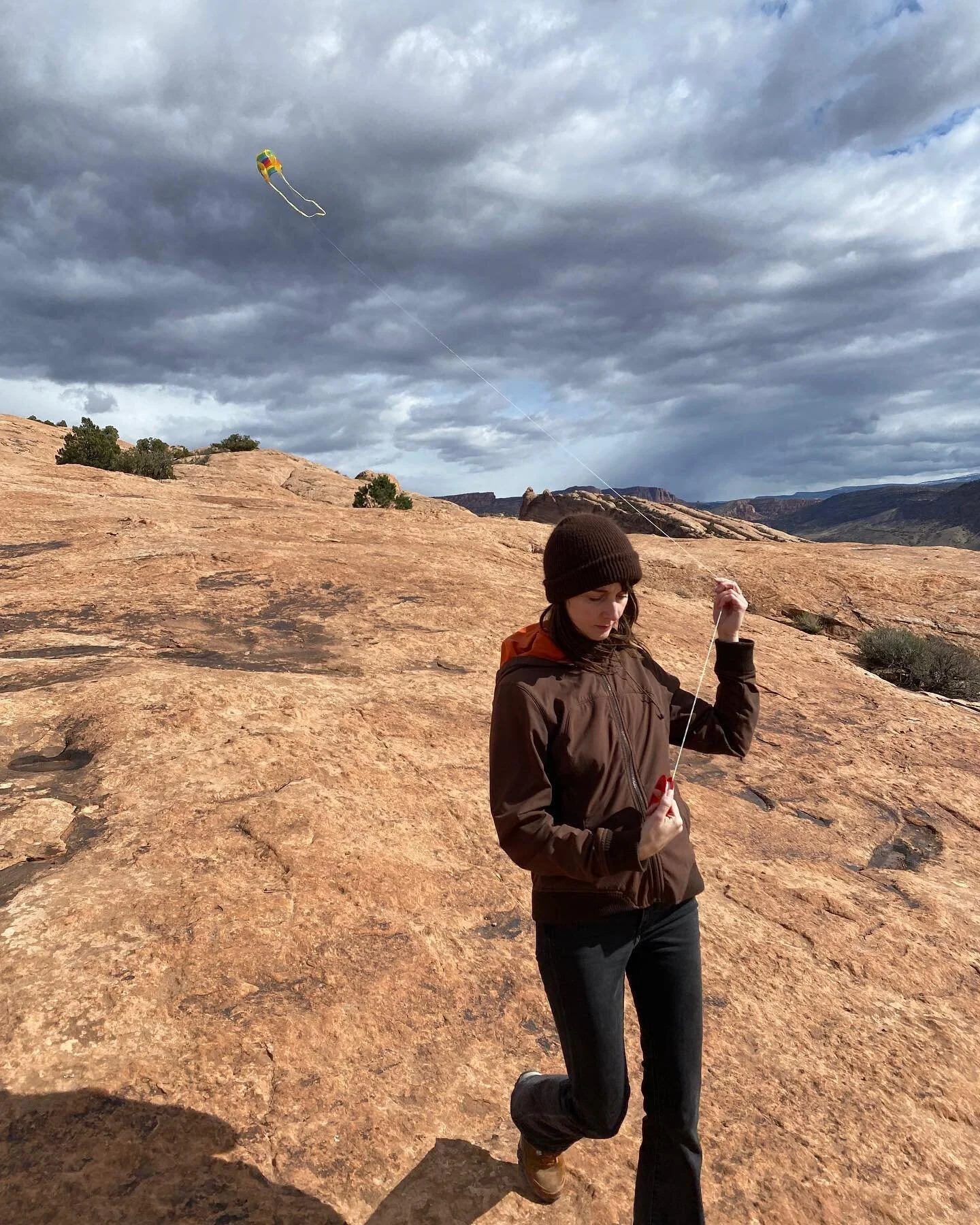 America is 🥜 

I&rsquo;m in a hotel somewhere in Pennsylvania after hurtling my way through this wild country again. There&rsquo;s so much to this, to us. I&rsquo;m equally in awe, in love, in crisis, devoted and devastated, frantically searching for common ground, humor, humanity in every gas station, hotel lobby, and hiking trail. 

I&rsquo;ll be kicking rocks in the Hudson valley for the next two months if you wanna hang, play a show, host a private show, invite me to your holiday party, let me borrow your vintage guitar amp bc me and the fender are getting divorced, etc. 

And I&rsquo;m playing @rockwoodmusichall November 22, 7pm for all you city babes💋