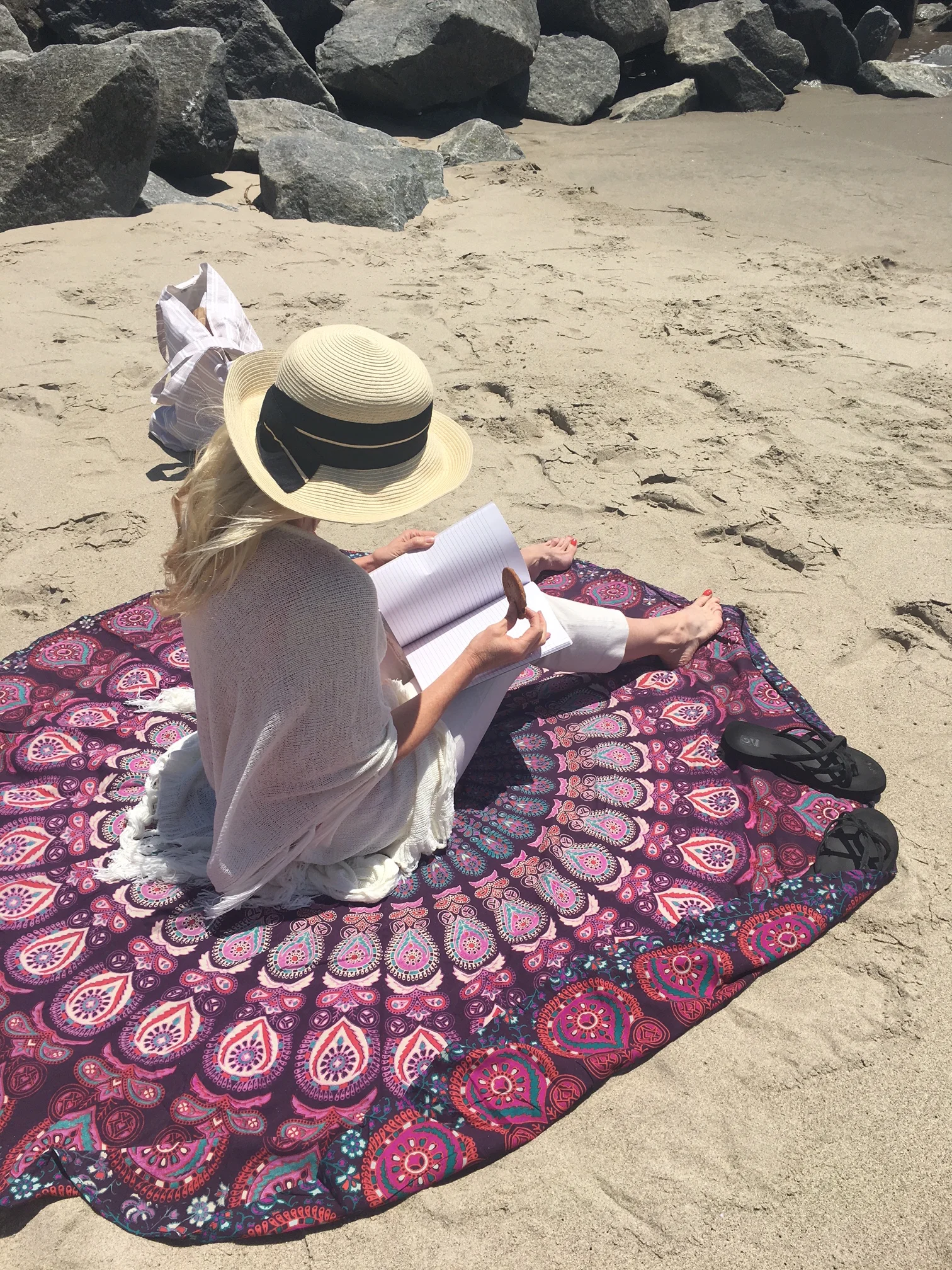 Beth-journalingpalisadesbeach.jpg