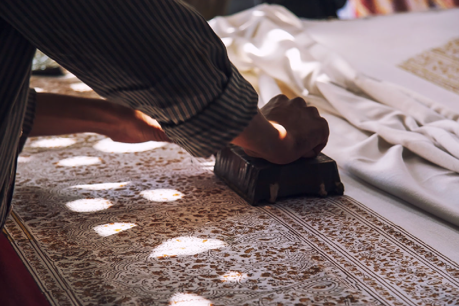 Bagru-block-printing.jpg