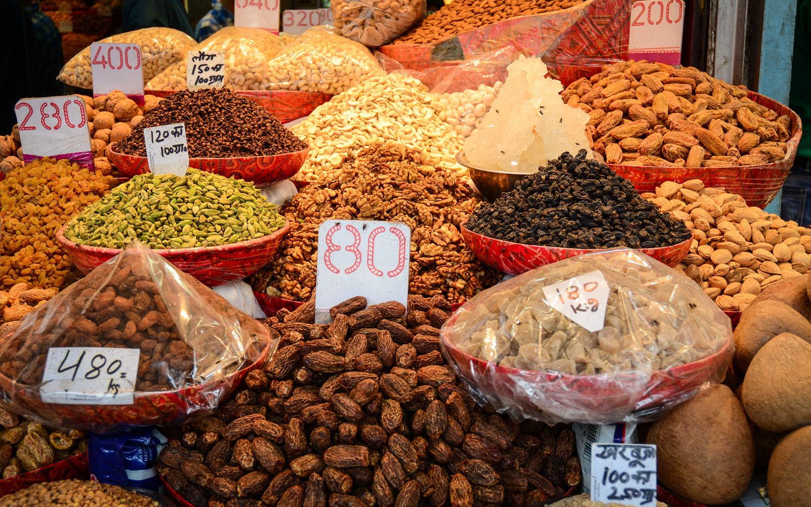  Spices for sale at the 17th century Meena Bazaar. 