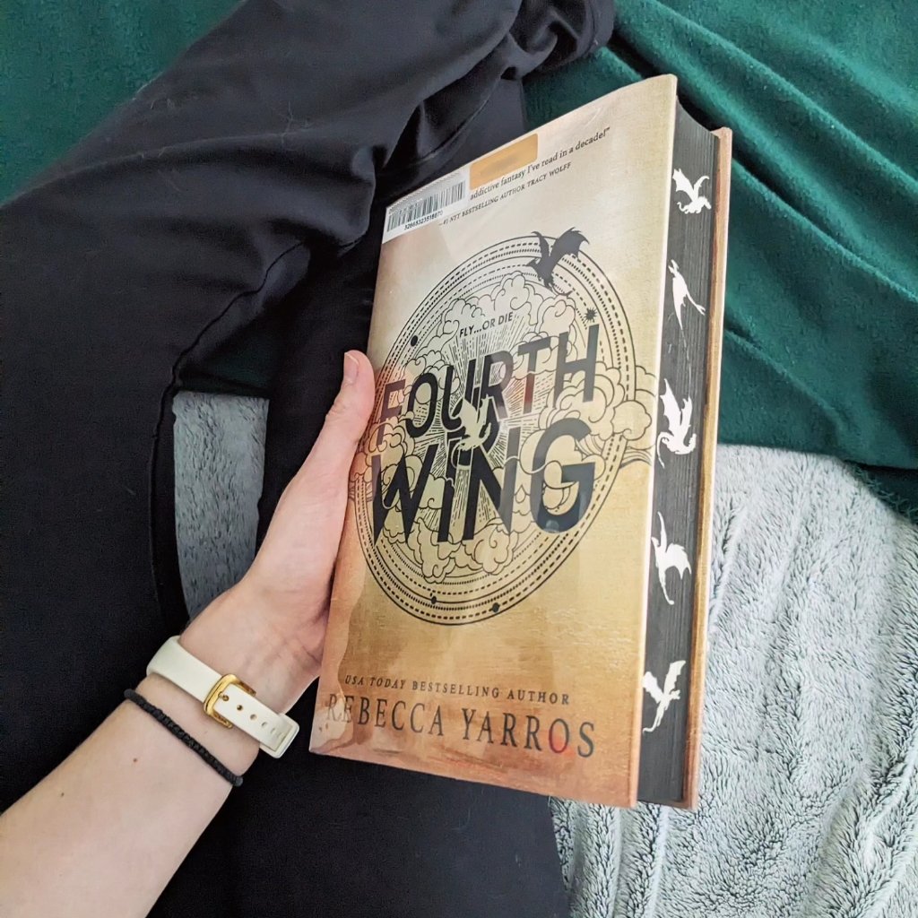 Fourth Wing by Rebecca Yarros