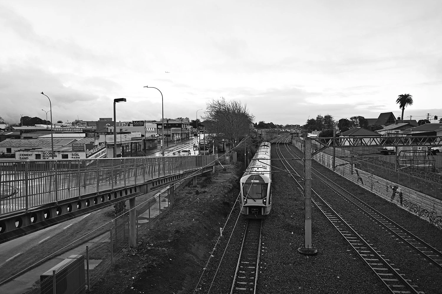 papatoetoe train station.jpg