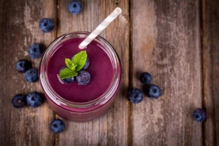 smoothie-section-image.compressed-1.jpg