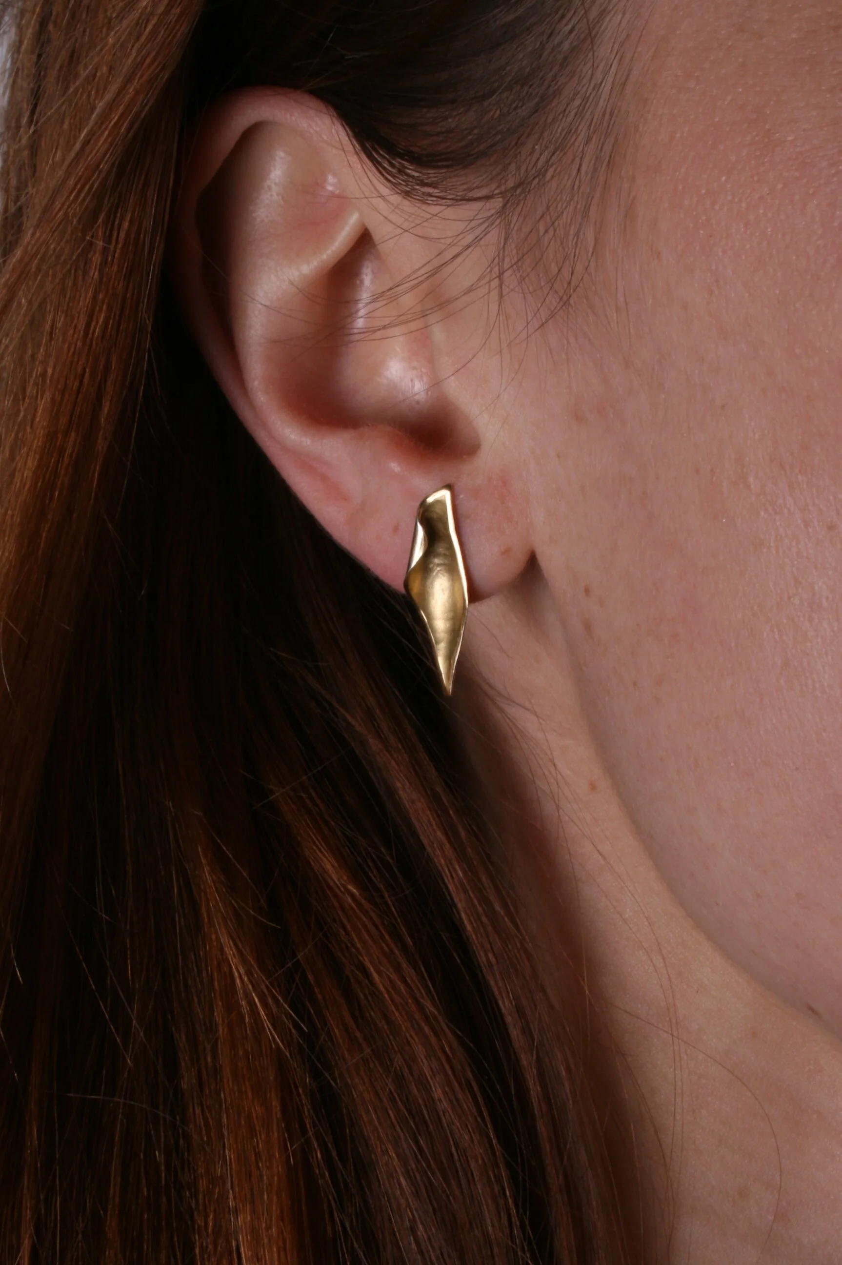 Curled Lily Stud Earrings 2