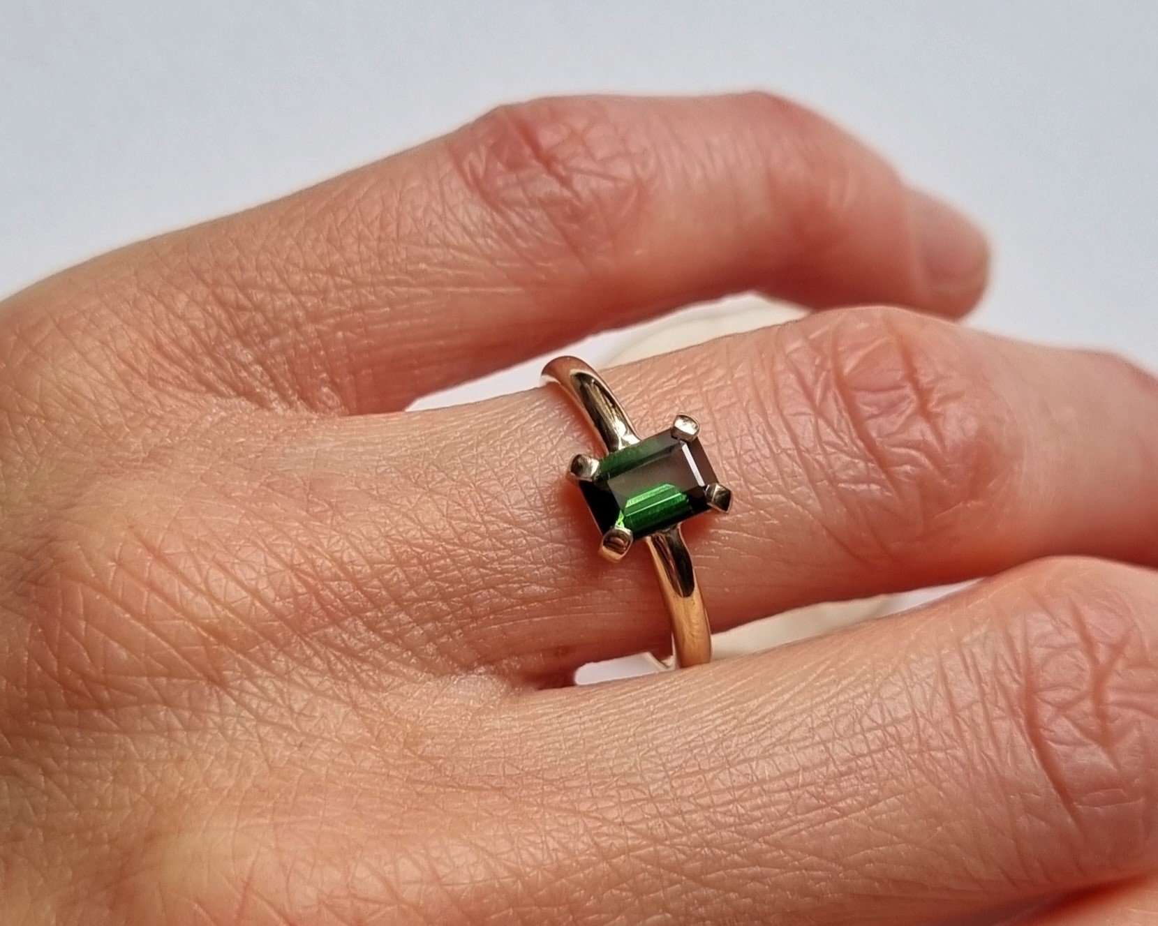 9ct yellow gold and green tourmaline ring.jpeg