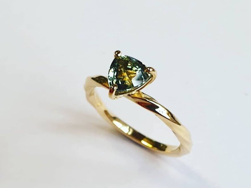 18ct Yellow gold sapphire bespoke engagement ring