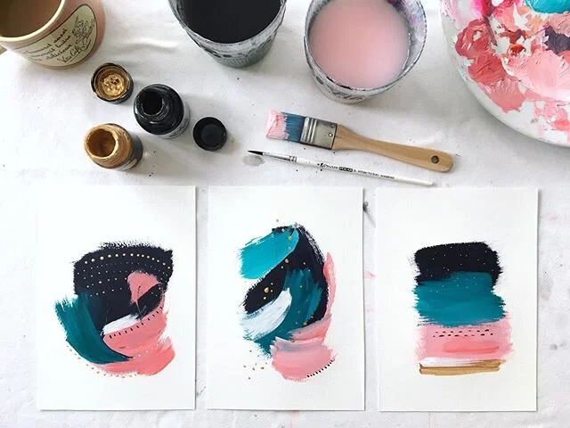 Little bit of pretty 💕 Slightly obsessed with these colours! Hope you&rsquo;re all having a good day 💫
*
#painting #create #abstract #paint #art #ifindoubtcreate