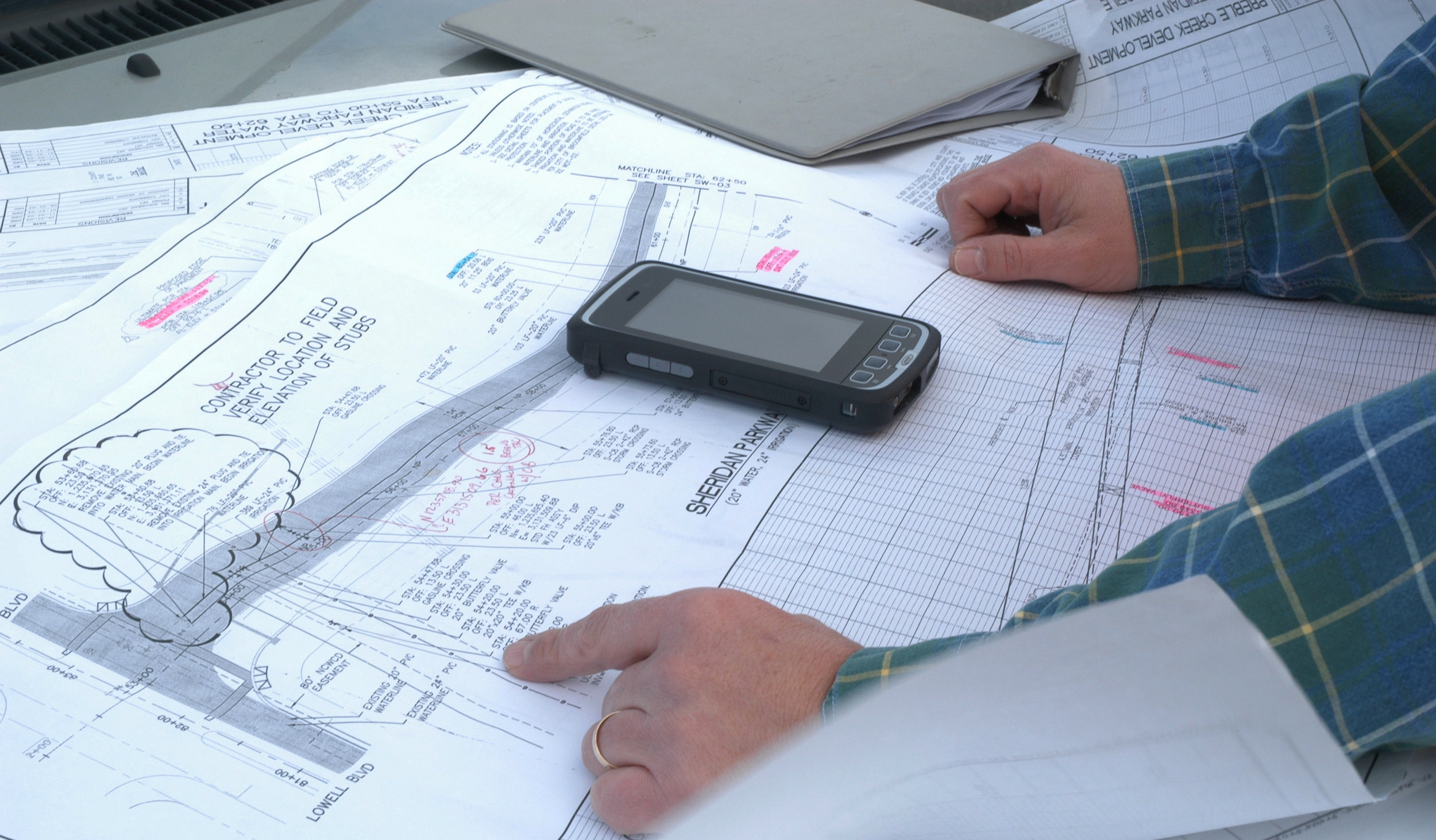 spectra-precision-data-collector-construction-site.jpg