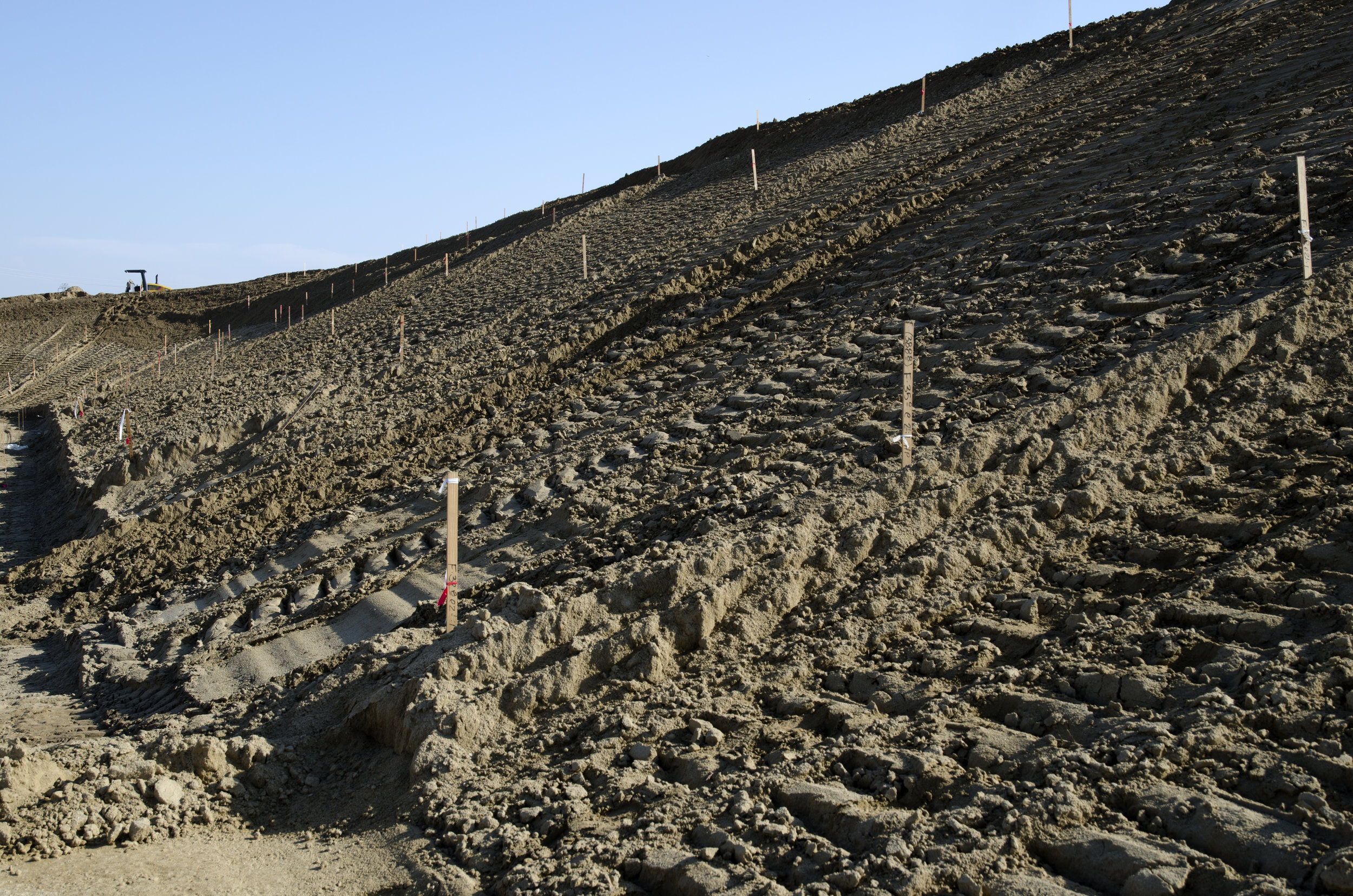 construction-site-layout-wood-survey-stakes.jpg