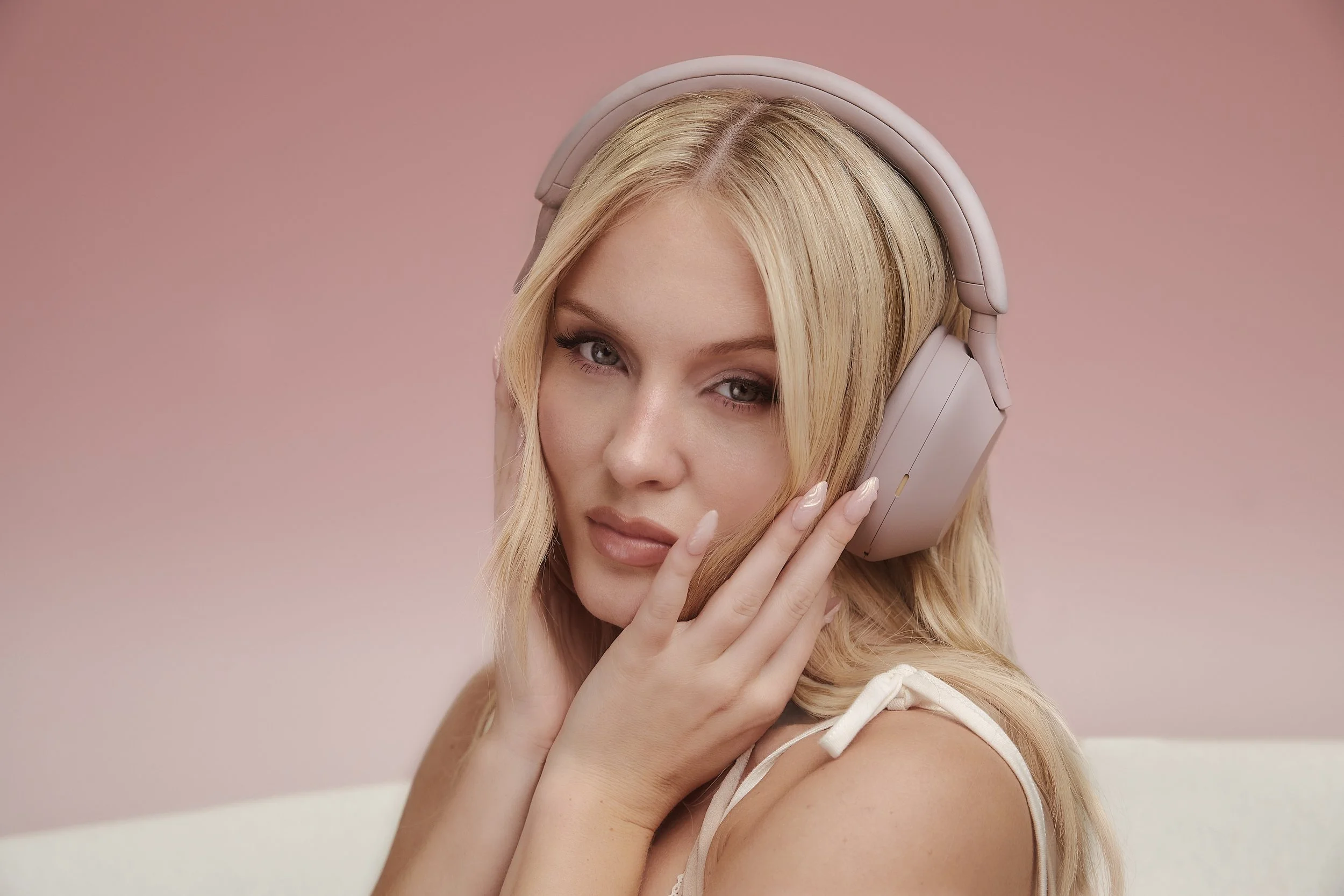 SONY - PINK6242 R3.jpg