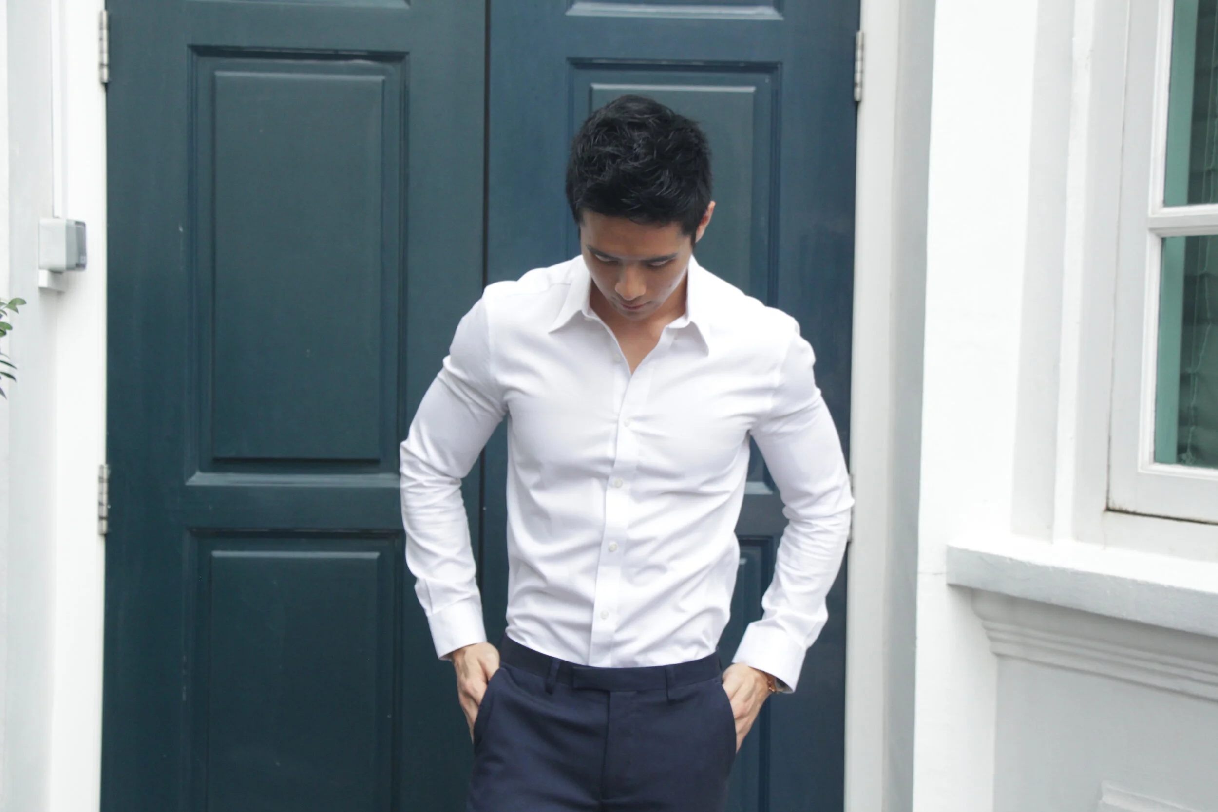 yellow sleeve white shirt