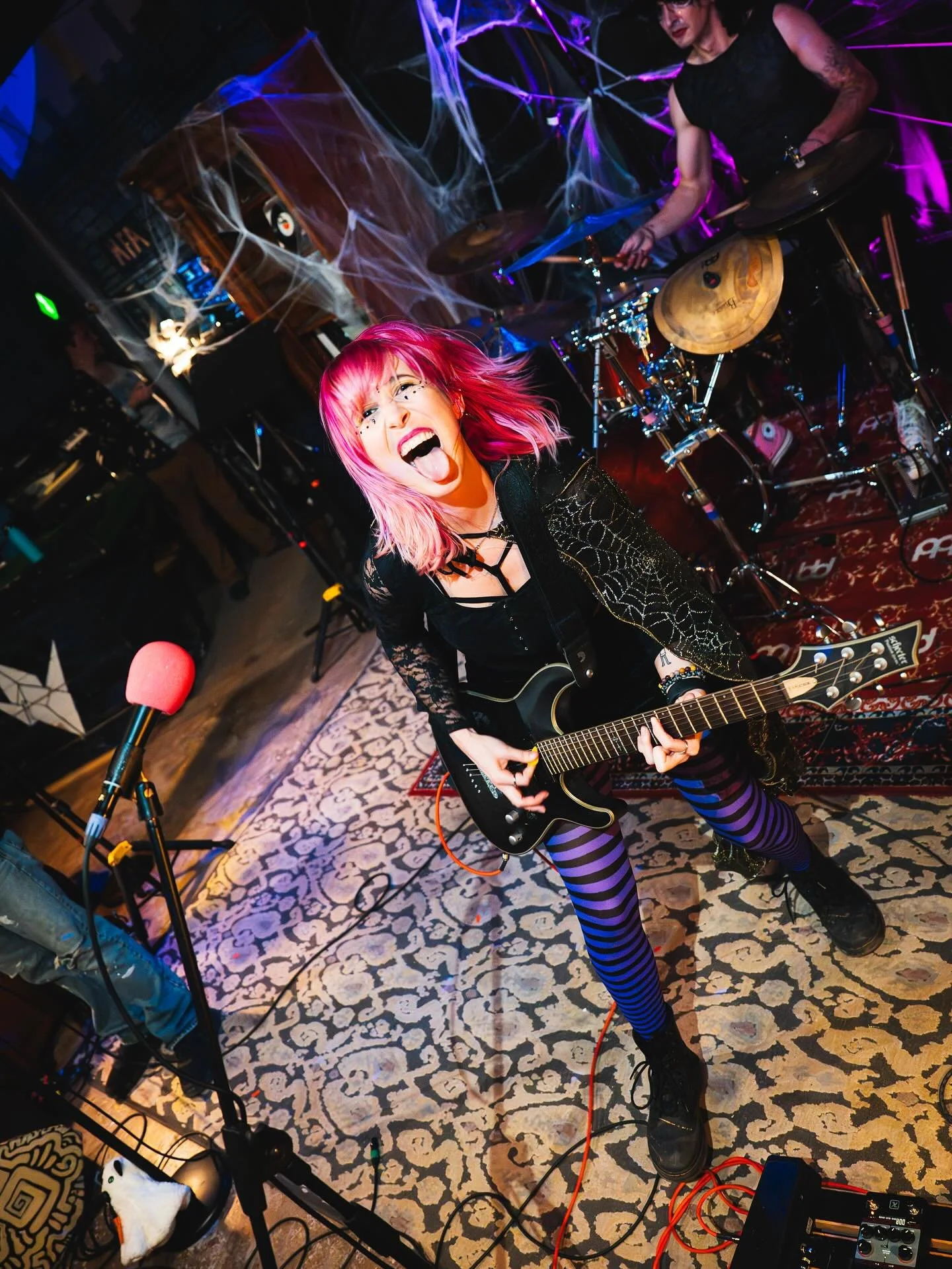 Last weekend was the best back to back Halloween show experience! 👻 🧡

✨ Big shout out to @stpetemusic and @suite.e.studios for having us on Halloween night! It&rsquo;s such a cool and beautiful community there. We had such a blast performing and c