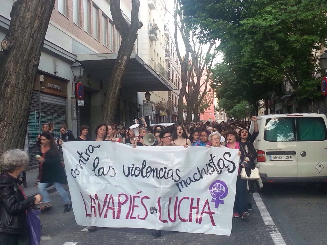 "Against macho violence. Lavapiés in struggle." (Photo: Ajok Deng)