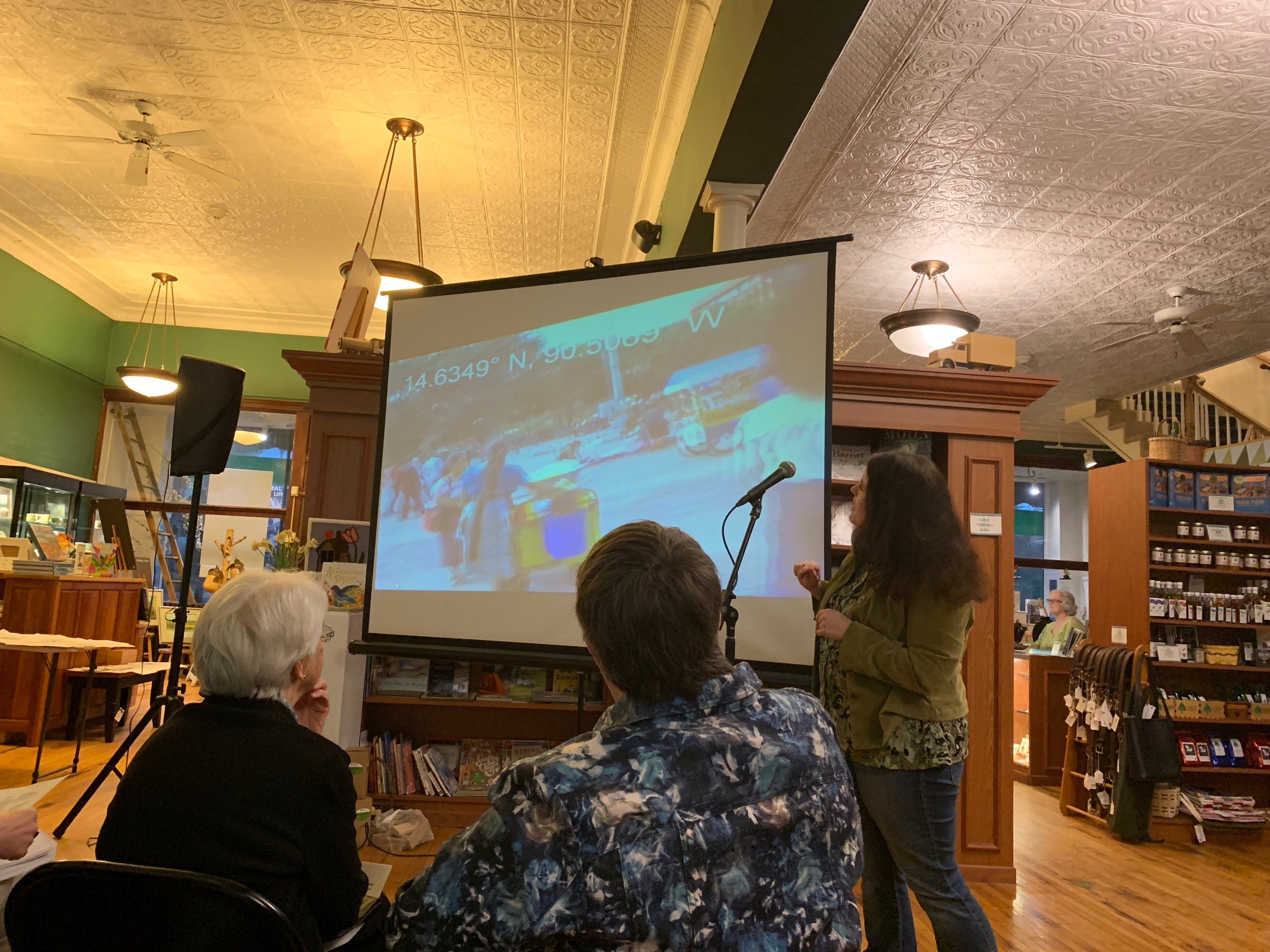 Claudia Hoffman shows an excerpt of her multimedia piece on migrant workers