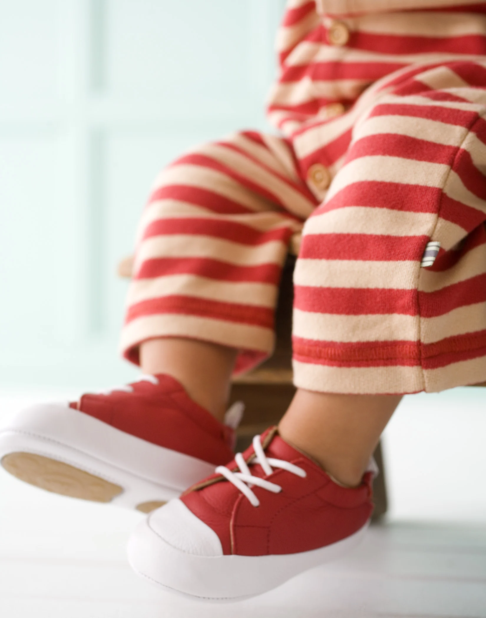 baby-holiday-red-shoes.jpg