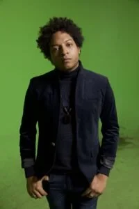 YANNICK ALLWOOD (SOLO KEYS/VOAL)