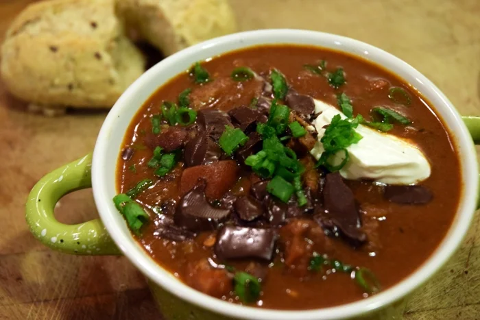 Chipotle, Chocolate & Steak Chili