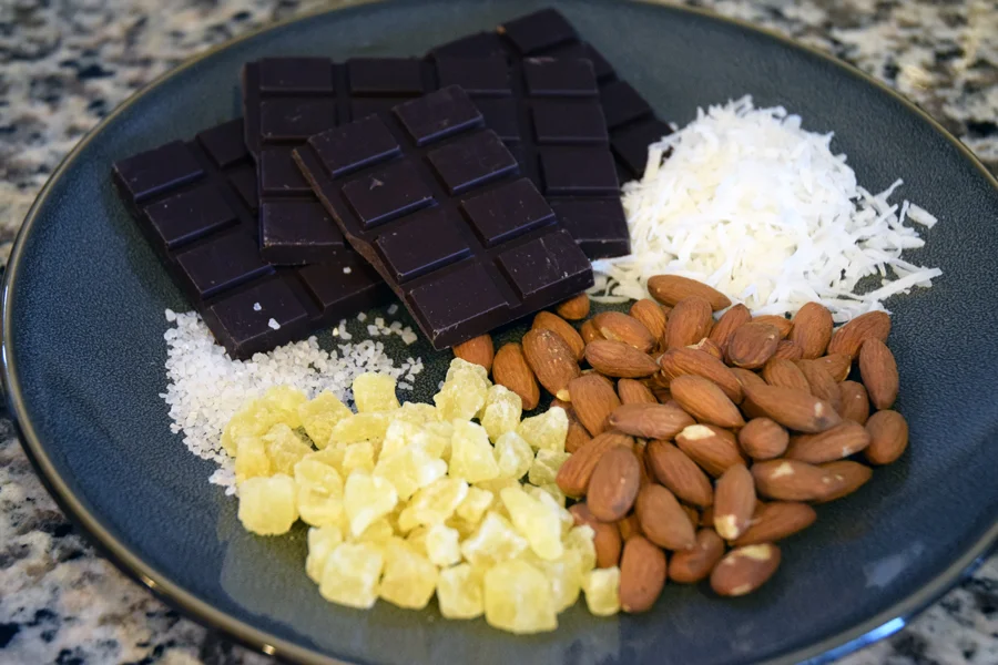 Natural Ingredients to make Honduran Dark Chocolate Bark