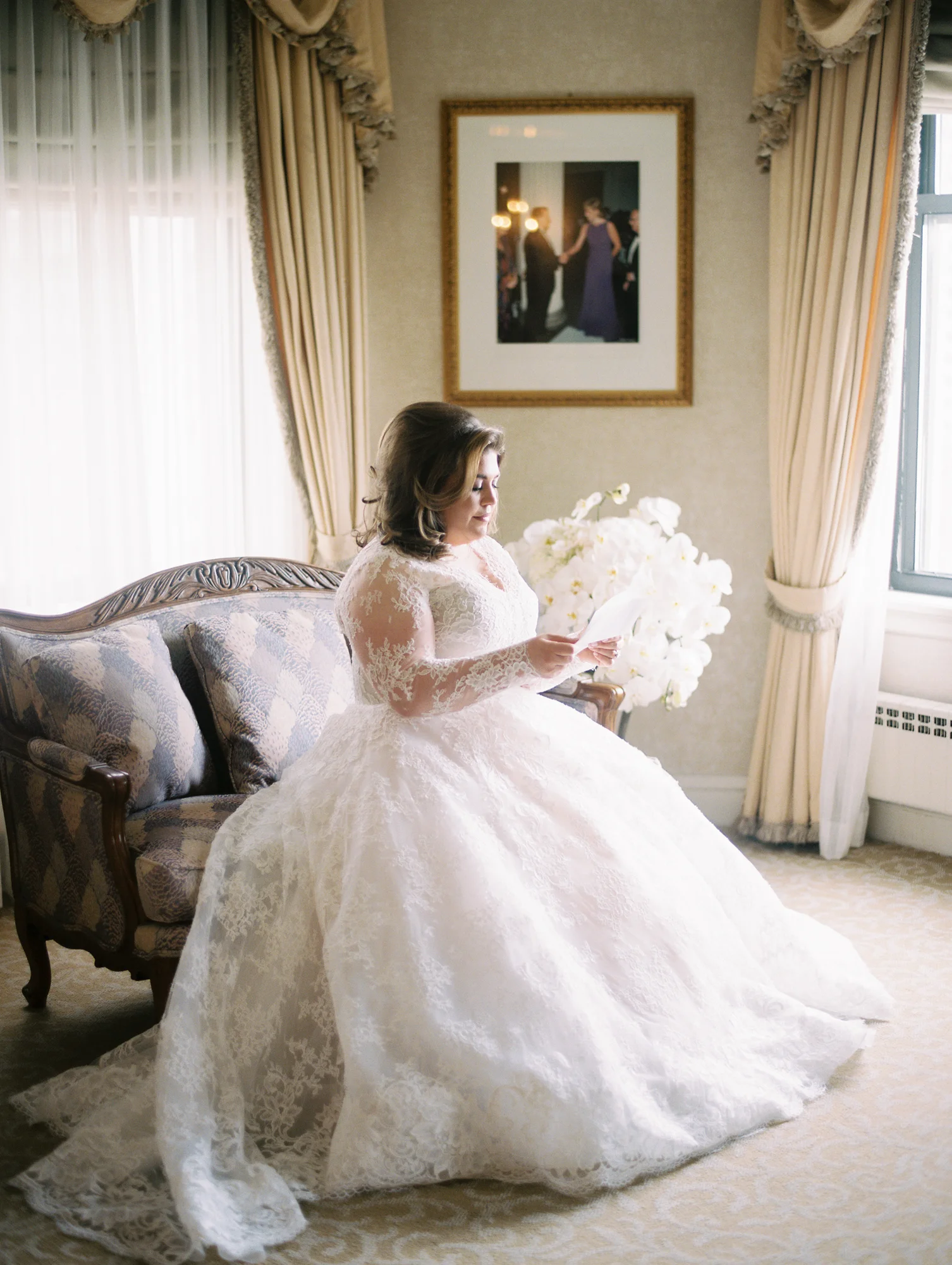 kristin-la-voie-photography-drake-hotel-chicago-wedding-photographer-458.jpg