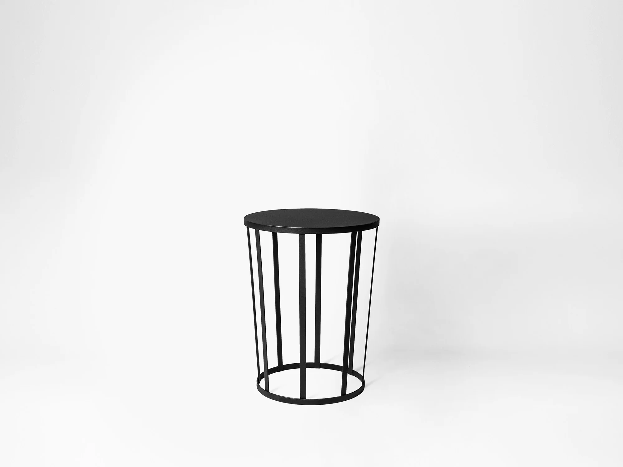 hollo_tabouret_01.jpg
