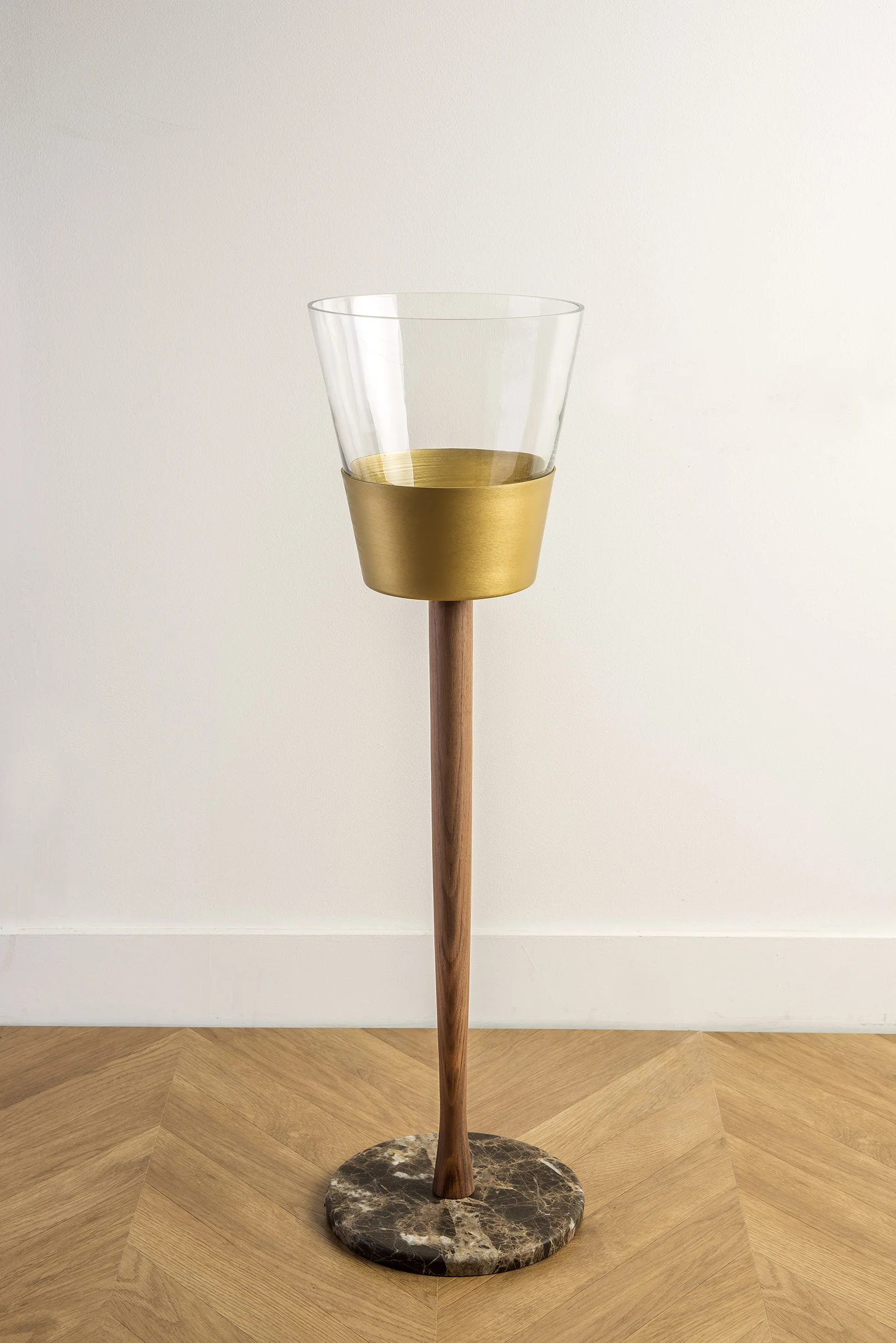 CHAMPAGNERA_GOLD_LOW_RES_1.jpg