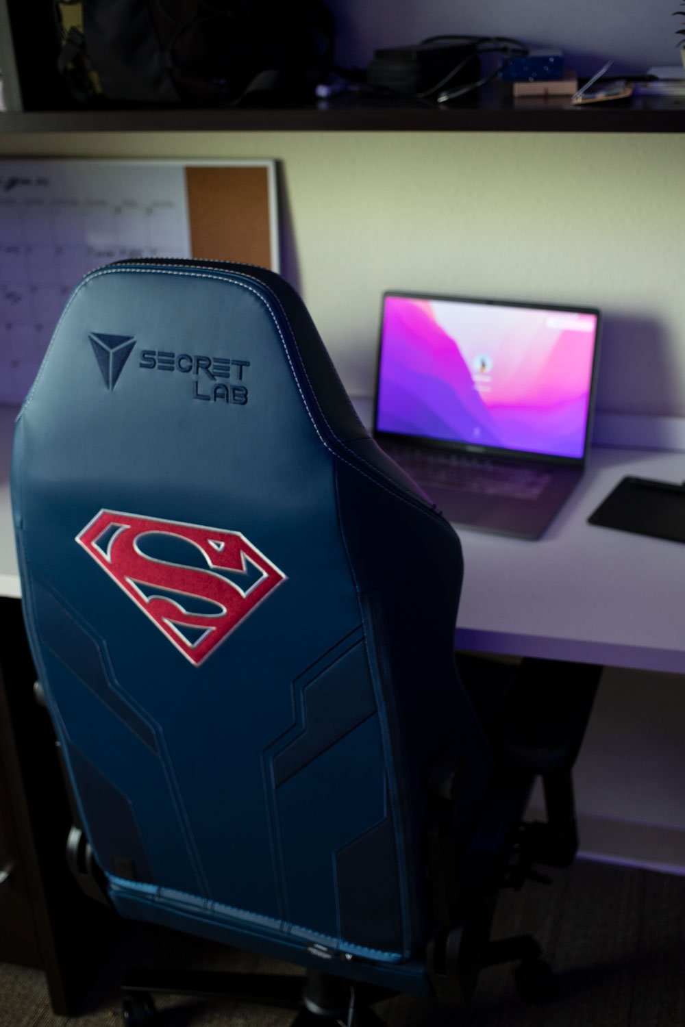 Secretlab-TITAN-Evo-2022-Superman-Edition-chair-6.jpg