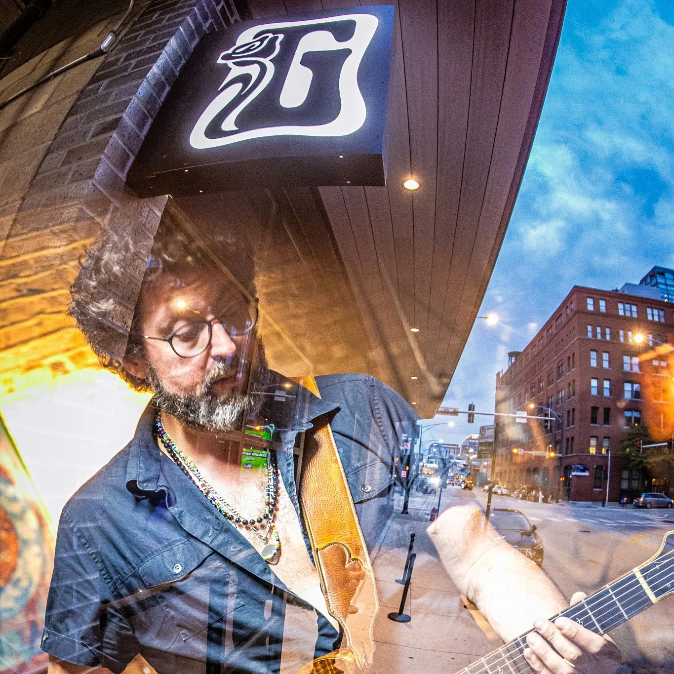 🔥 THANK YOU, CHICAGO! 🔥
Our show @garcias_chicago was pure ⚡️⚡️⚡️ with a packed house and a VERY special guest &mdash; the legendary @wallyingram on percussion! 🥁✨

💥 The Band:
🥁 @gregfundis &ndash; Drums
🎹 @chicagojoemuse &ndash; Keys
🎸 @olam