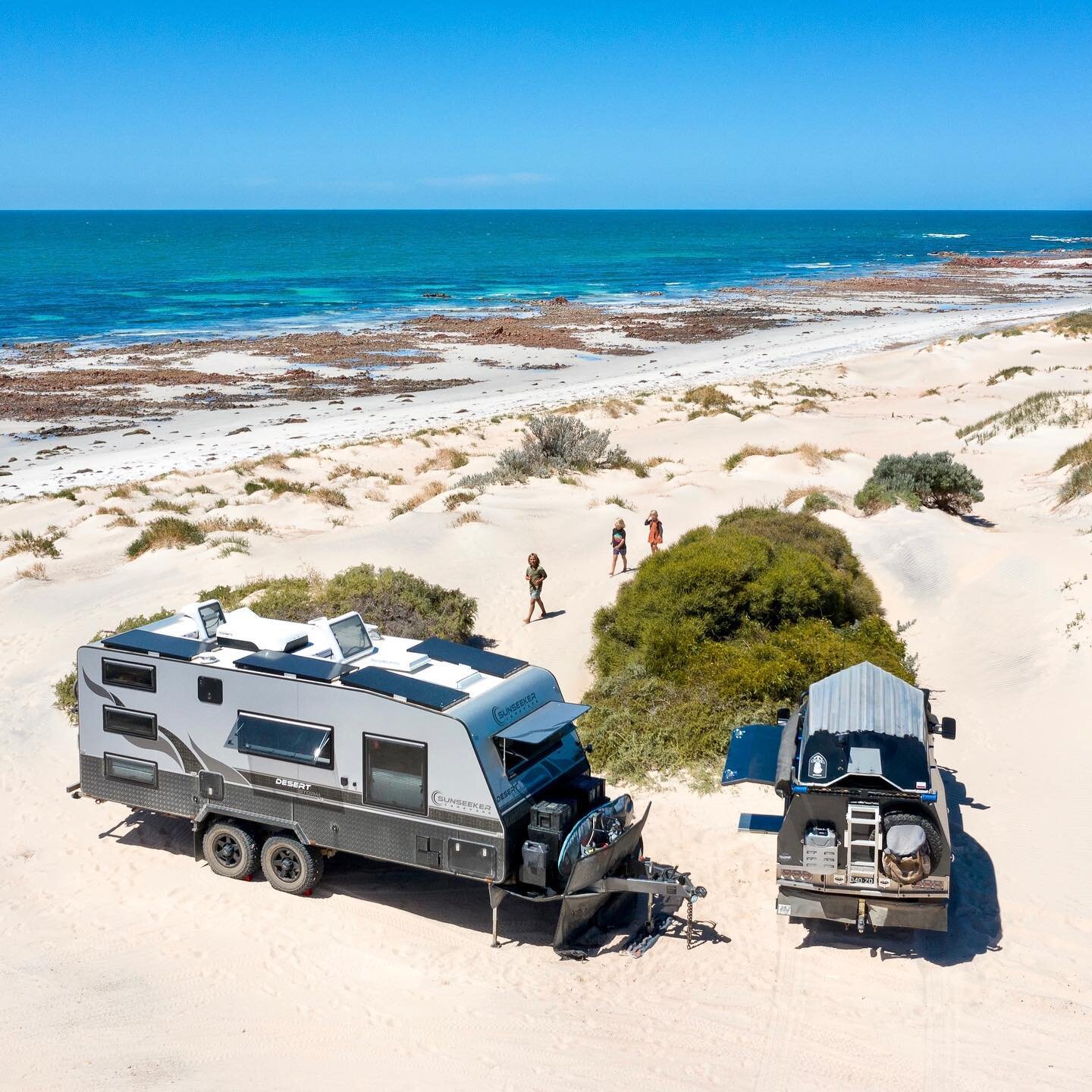 I think we&rsquo;re gonna crown SA the &lsquo;best low cost beach camps in Australia&rsquo;.
We&rsquo;ve been cruising down the Eyre Peninsula and stopping every 40mins to stay at a new beach camp. The EP is full of them!
Here is yet another cracker at Port Gibbon. Make sure you SAVE it, so you can go and see it for yourself.