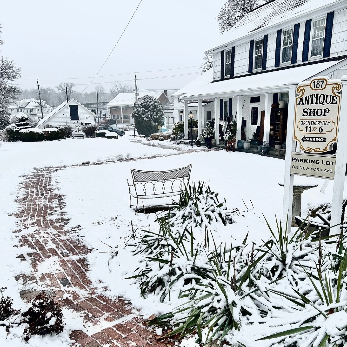 We Are Most Definitely OPEN Today!!! We have far too much to work on at the store so we made sure to clear our paths!  If you&rsquo;re out and about&hellip; stop on by!  Here till 6pm today!
💠🩵❄️⛄️❄️🩵💠