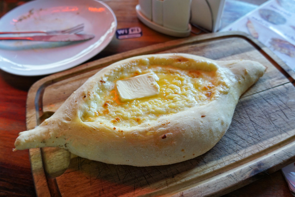  A delicious Katchapuri, full of cheesy, buttery, eggy goodness 