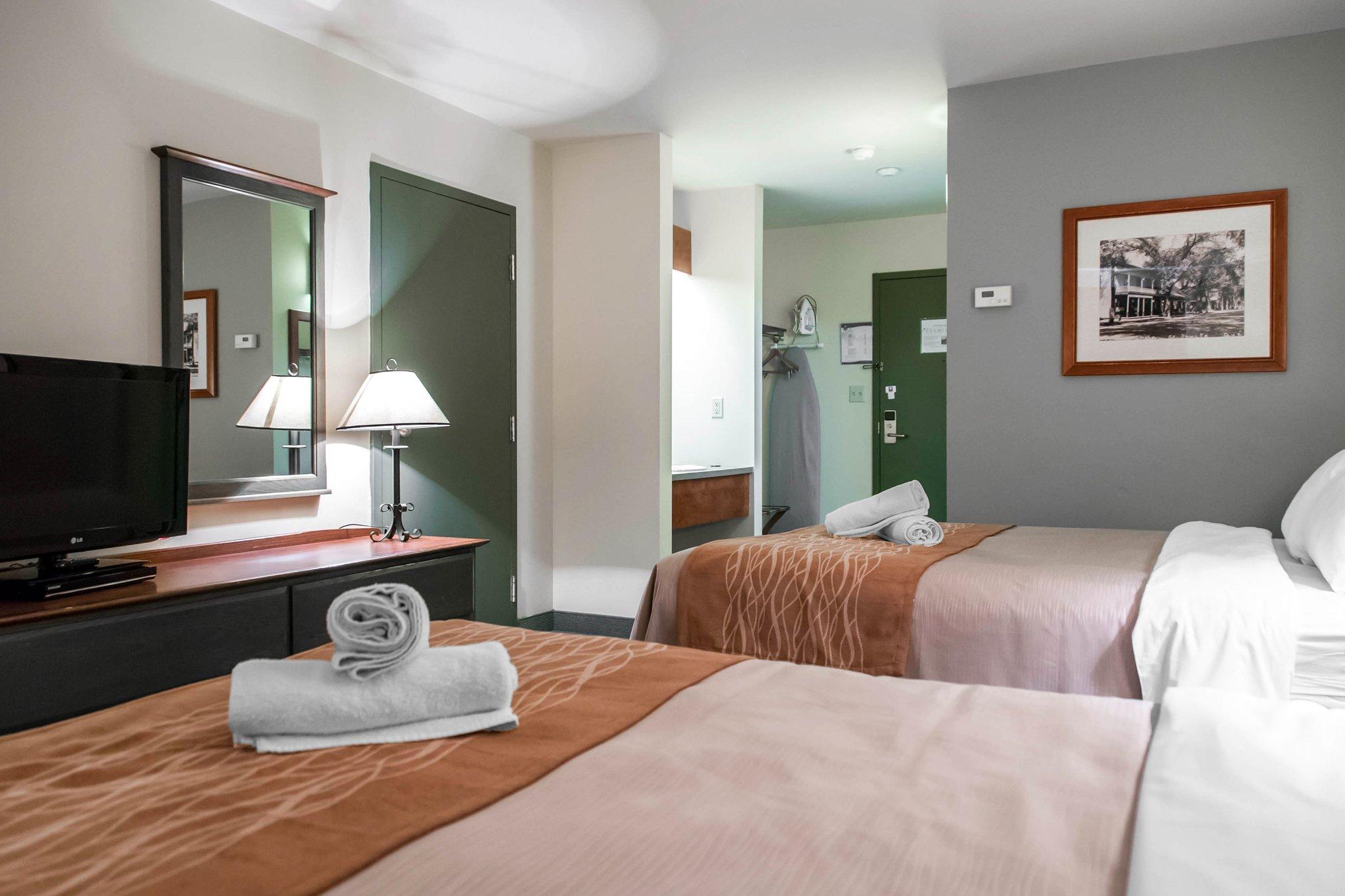 guest-room.jpg